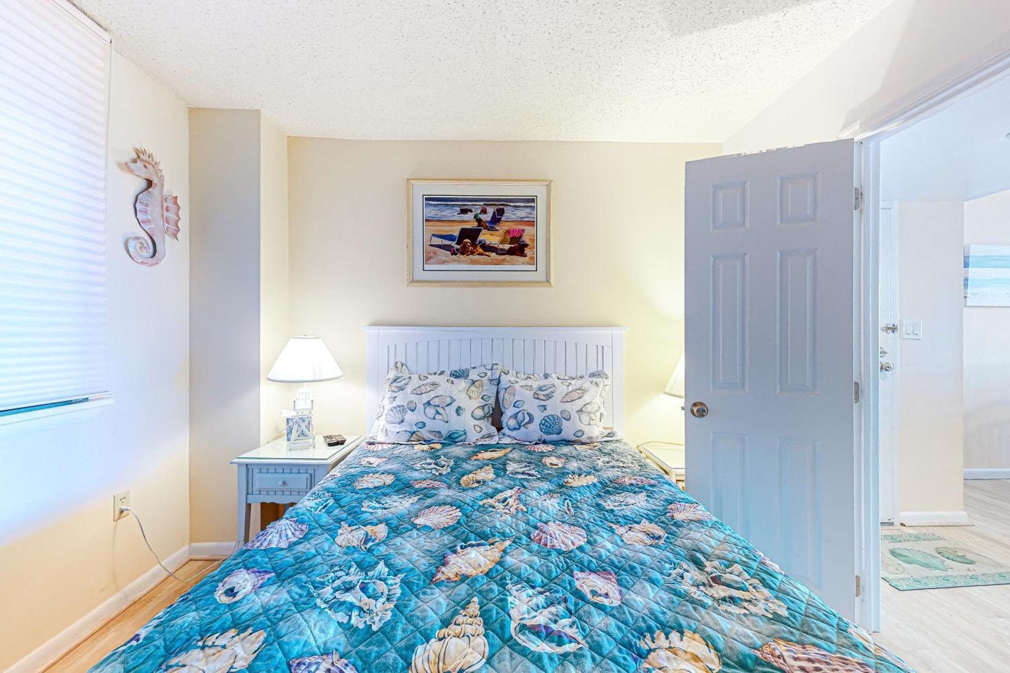 Sea Colony --- 105 Island House Rd Apartment