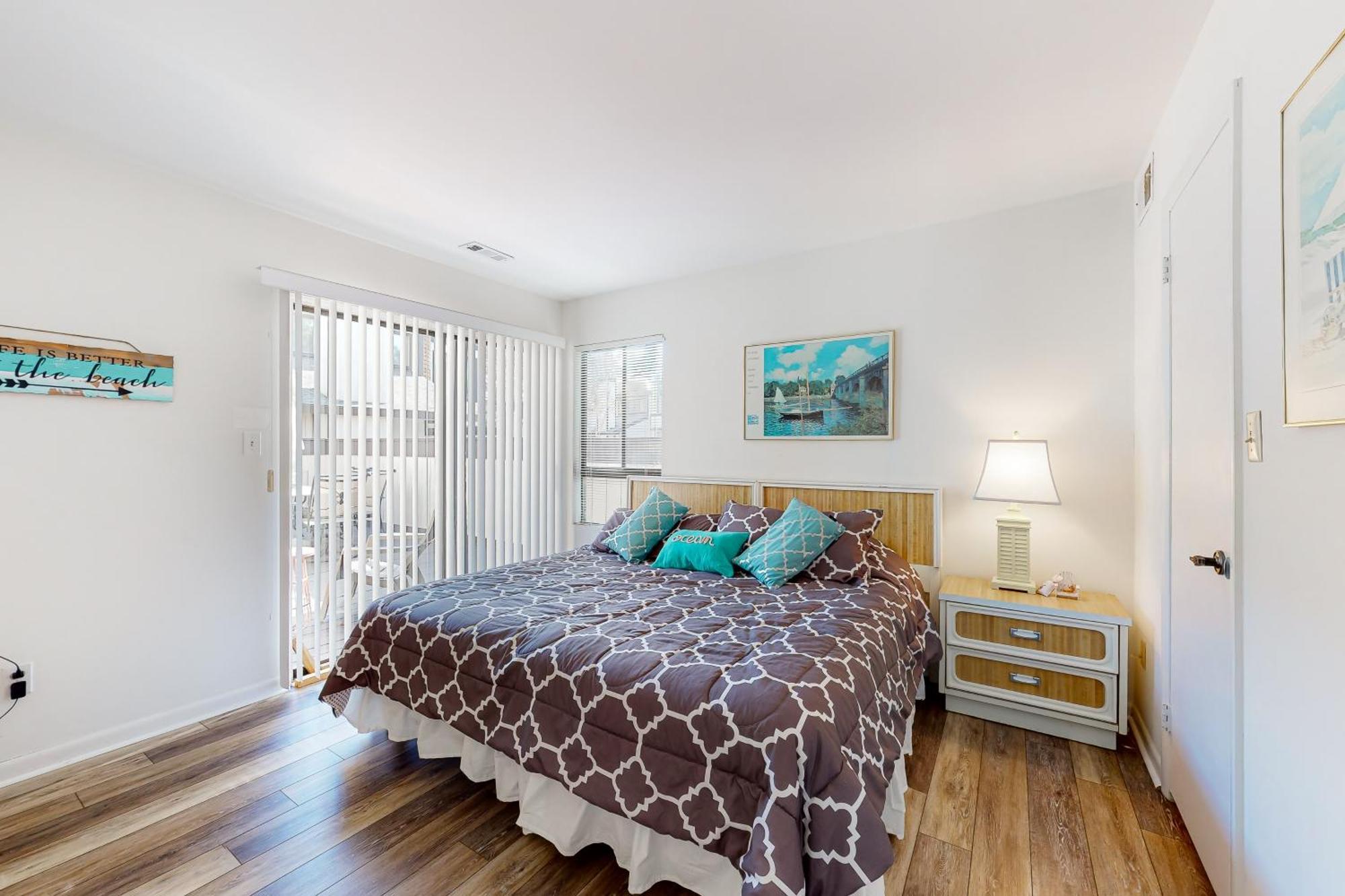 Sea Colony - 1706 Ct