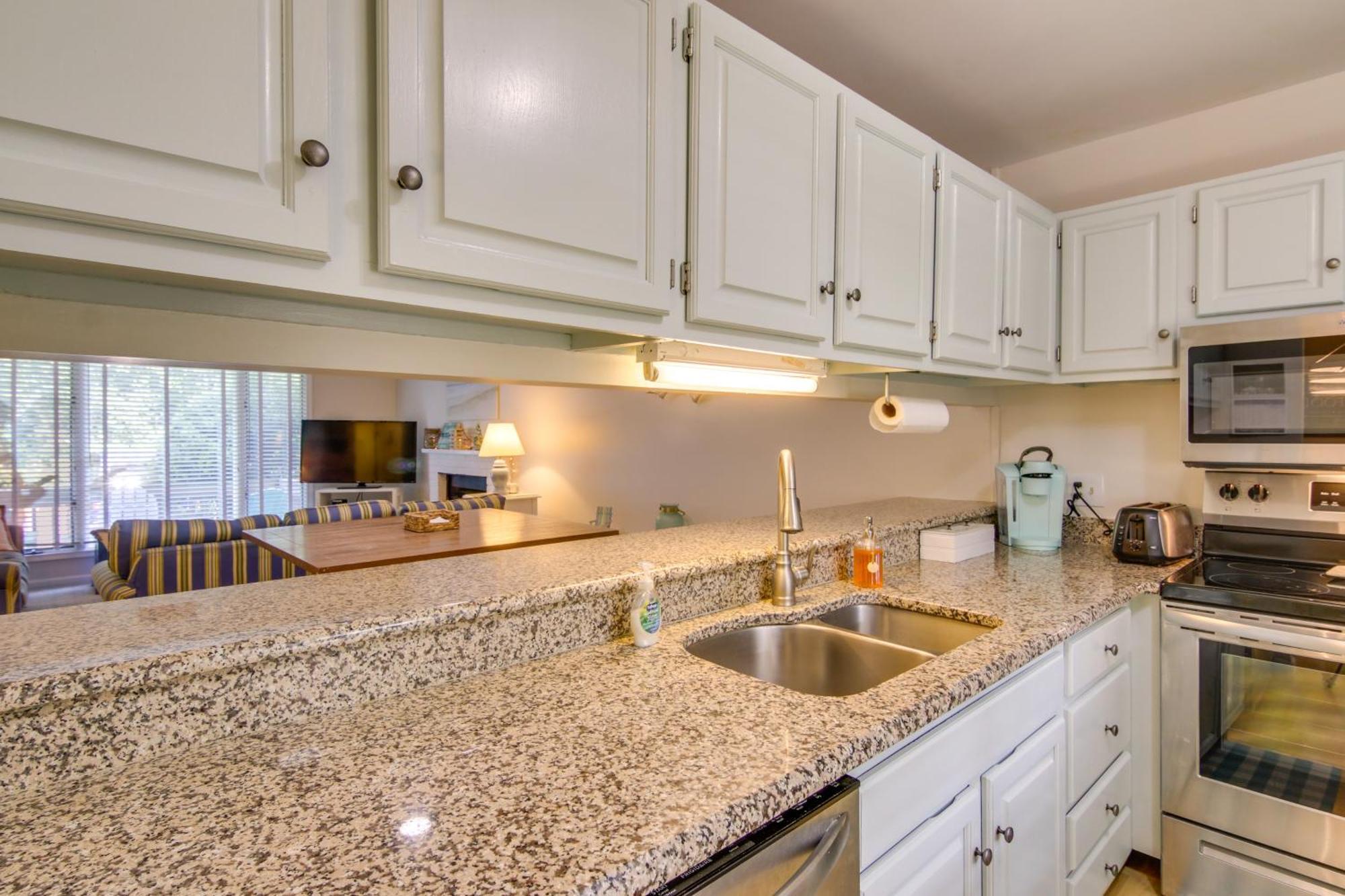Quiet With Pool Access - 1 Mi To Bethany Beach! *