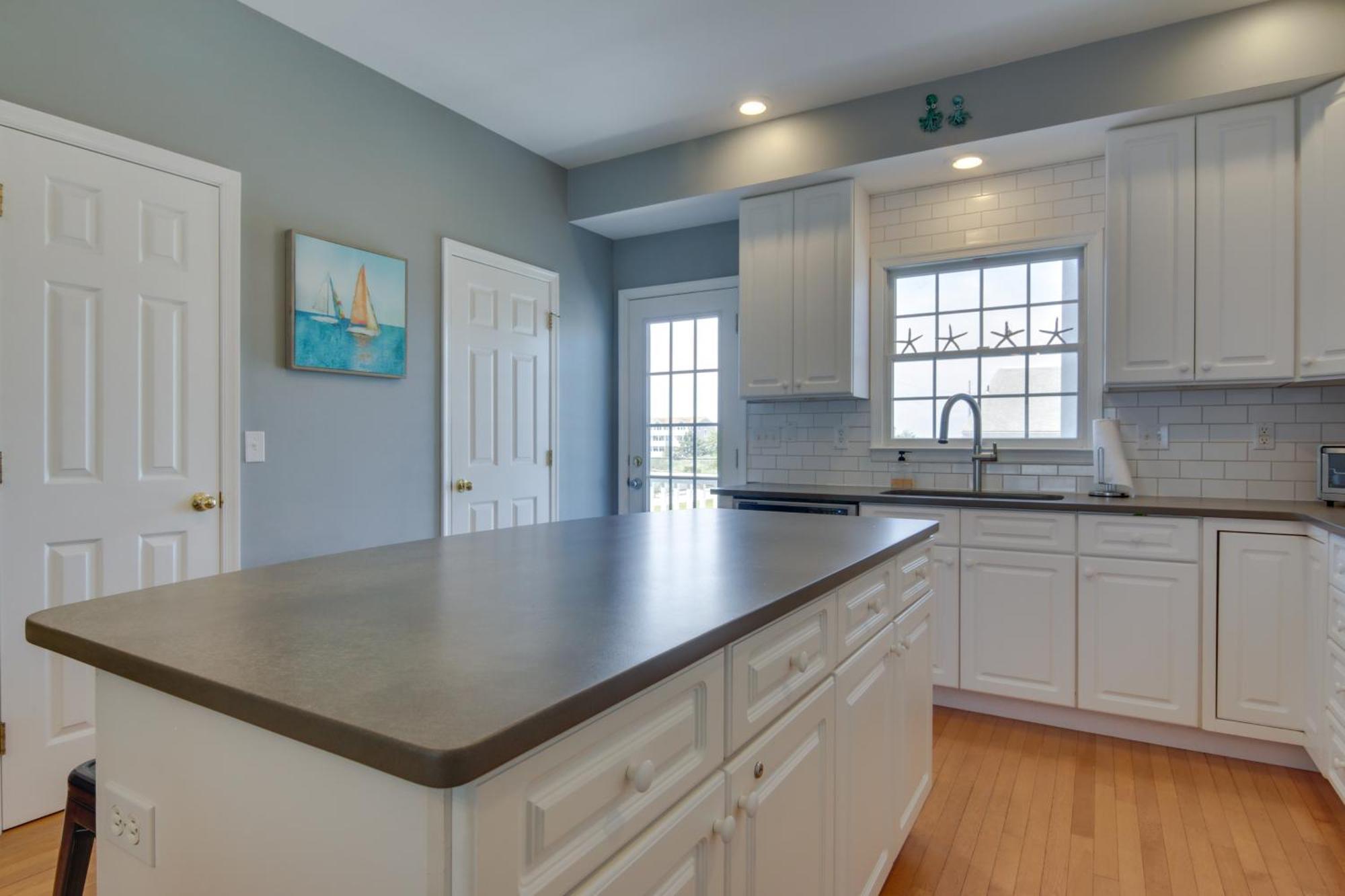 Bay-view Retreat With 5 Balconies In Bethany Beach! Holiday home *