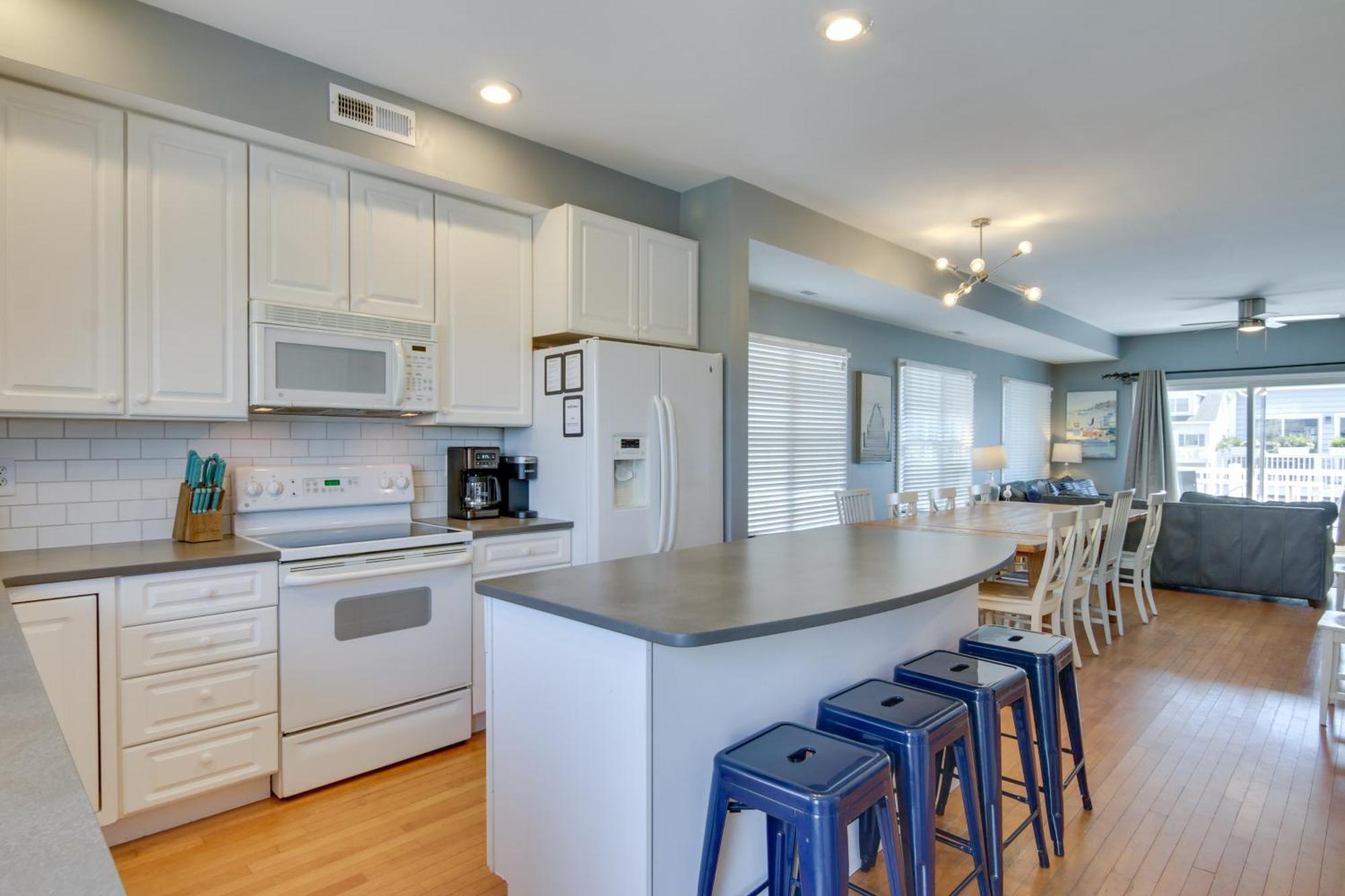 Bay-view Retreat With 5 Balconies In Bethany Beach! * Bethany Beach