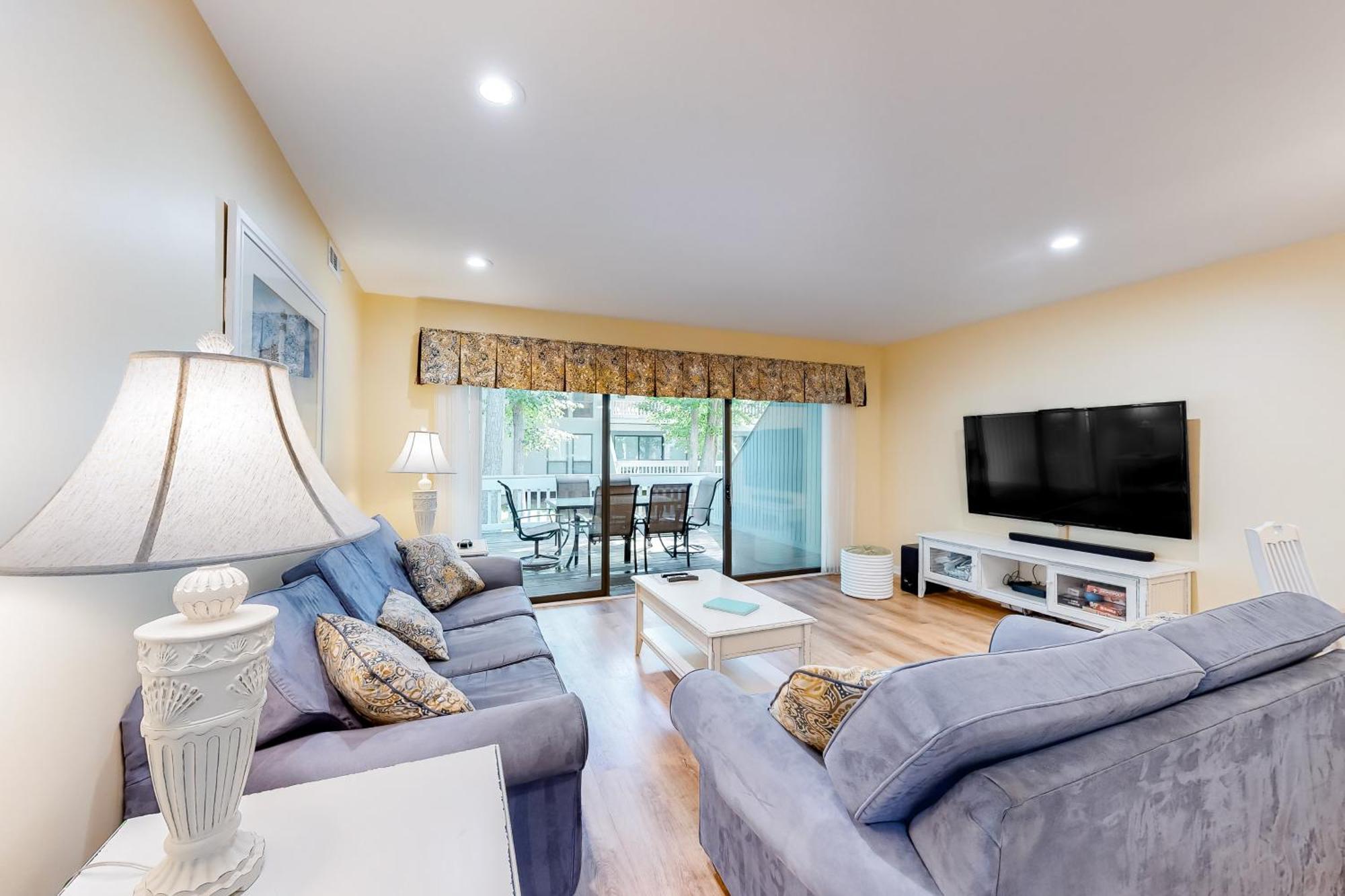 Sea Colony --- 3204 Round Robin Apartment *