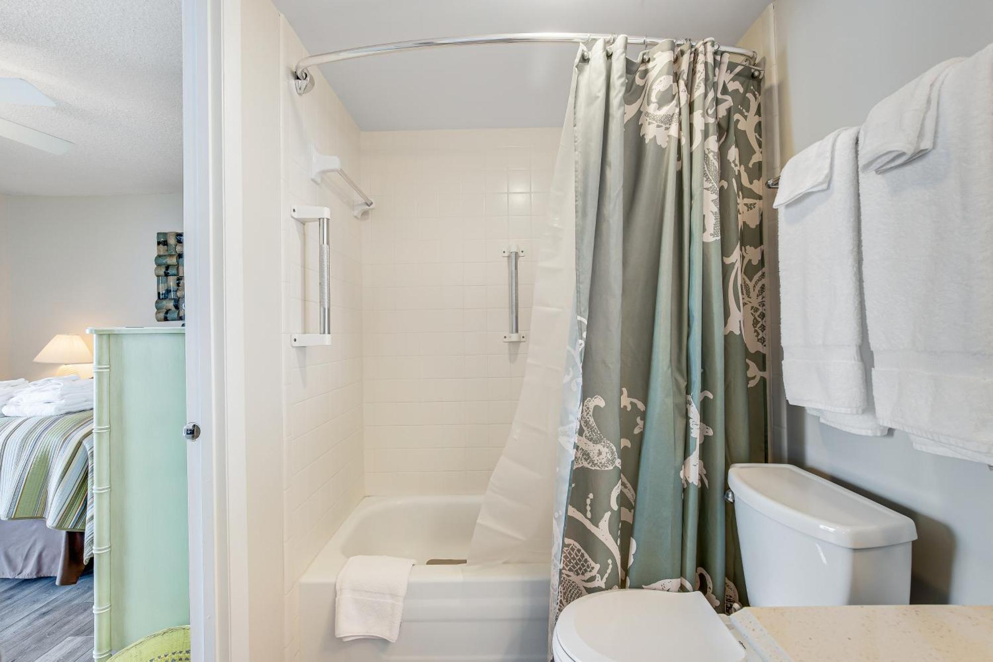Sea Colony - 1405s Edgewater House Rd. Apartment