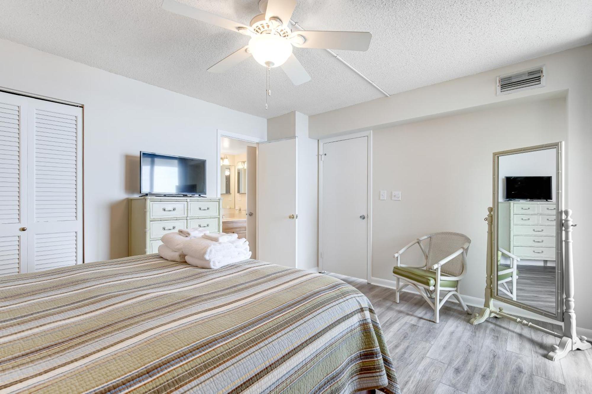 Sea Colony - 1405s Edgewater House Rd. *