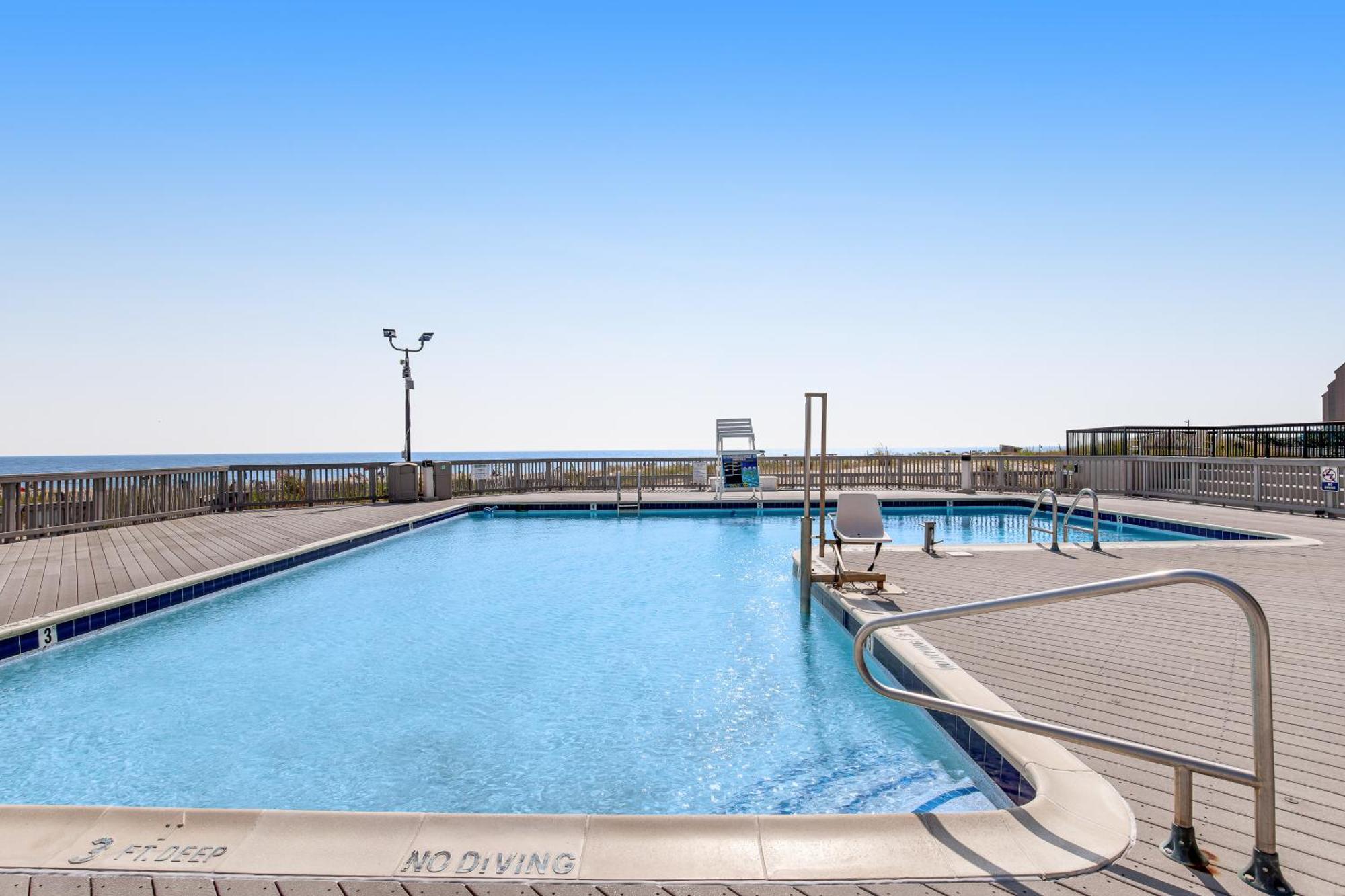 Apartment Sea Colony - 1401s Edgewater House Rd.