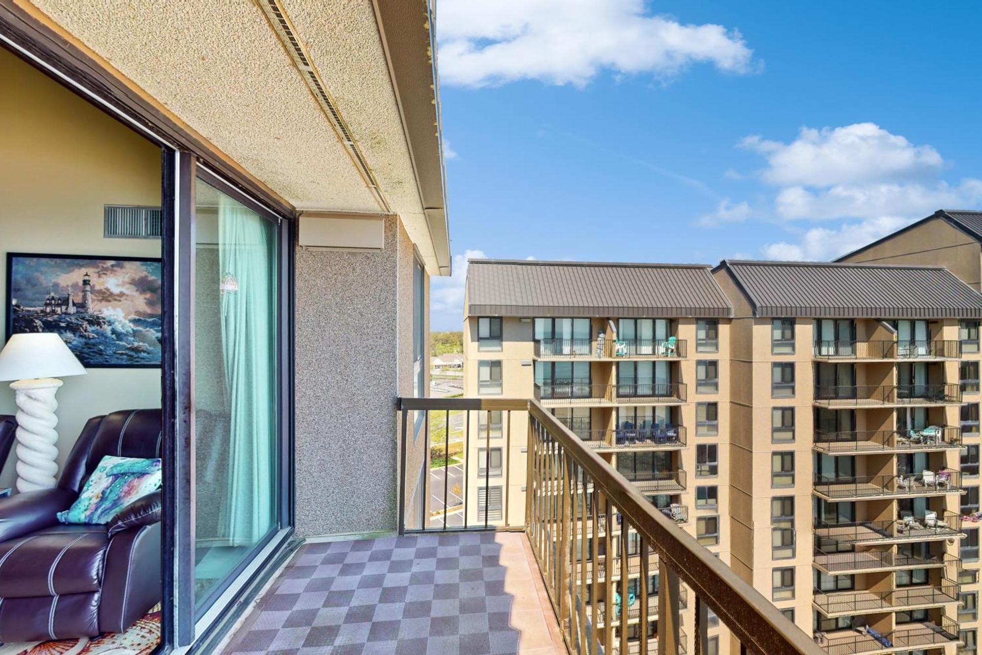 Apartment Sea Colony --- 910 Island House Ph#10