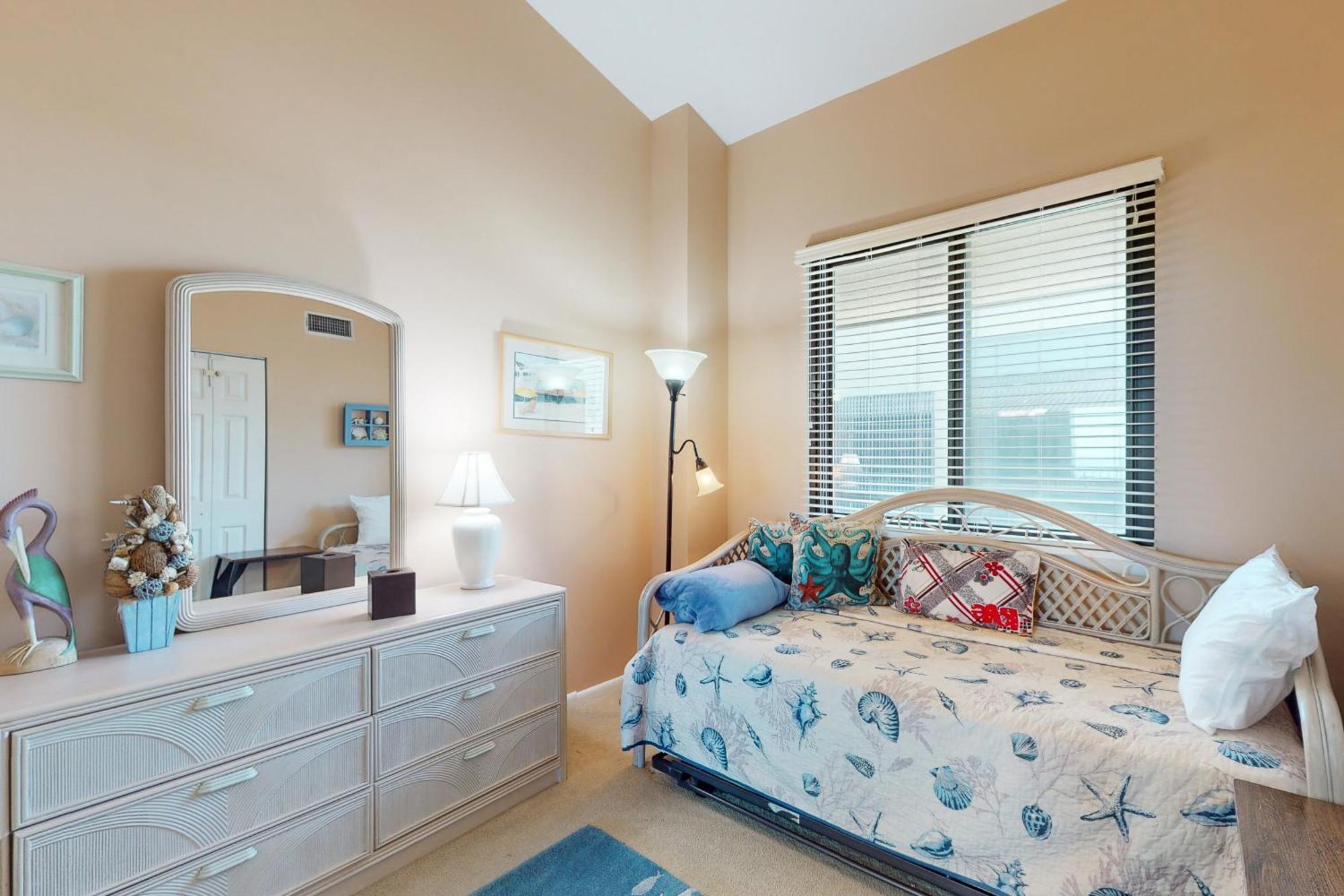 Sea Colony --- 910 Island House Ph#10 Bethany Beach
