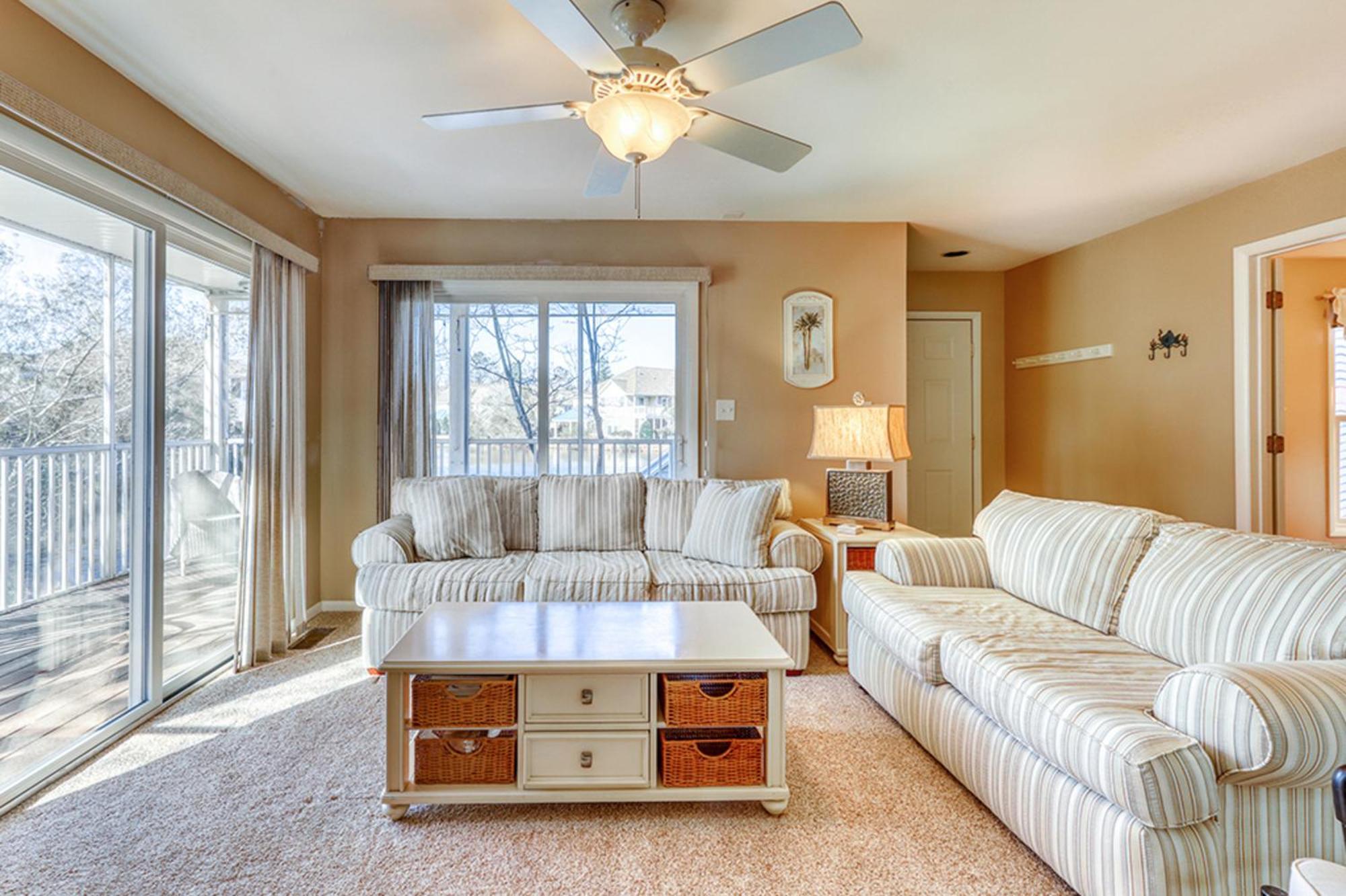 Sea Colony - Lakeshore Holiday home *