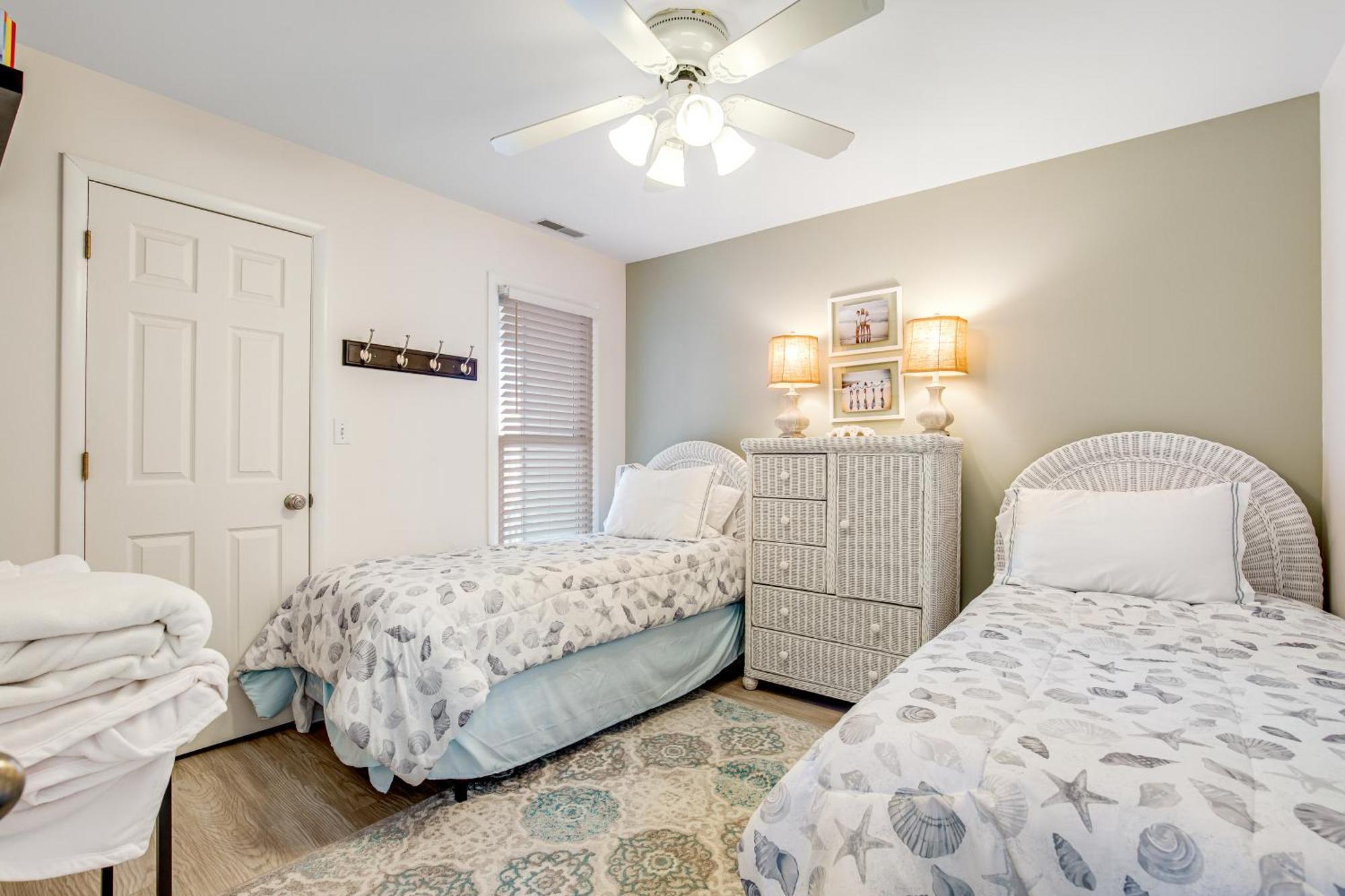 Sea Colony - Lakeshore Holiday home