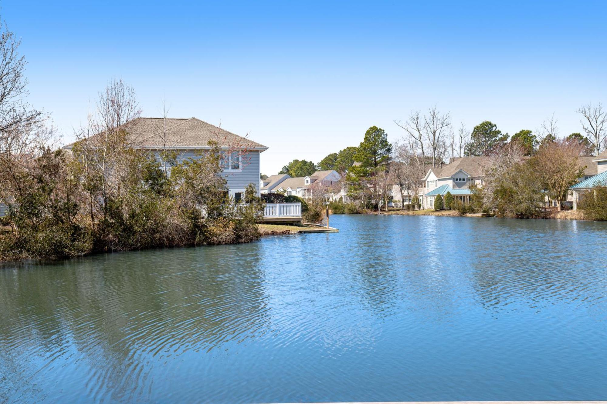 Sea Colony - Lakeshore Holiday home *