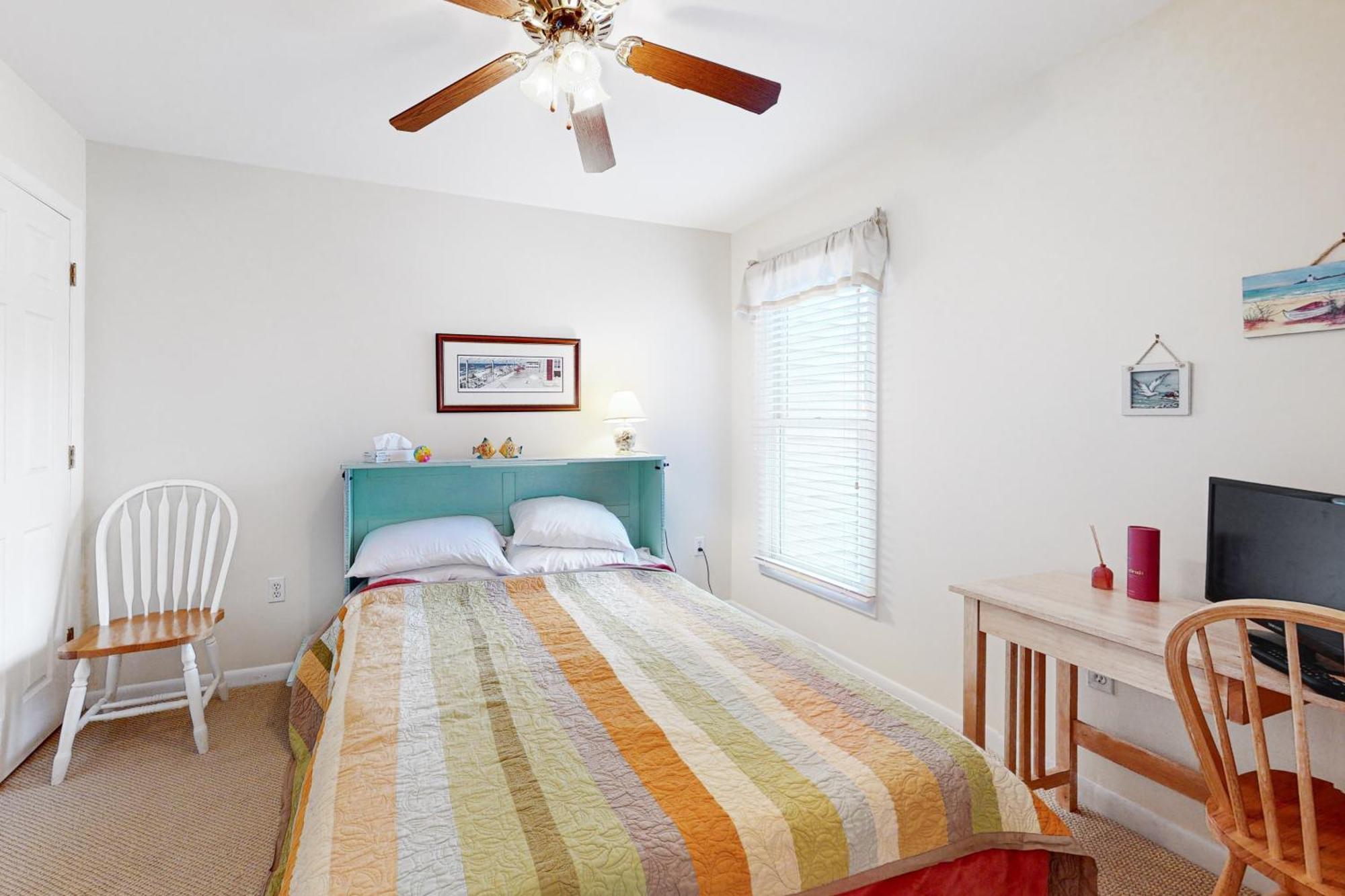 Sea Colony Lakeshore Ii