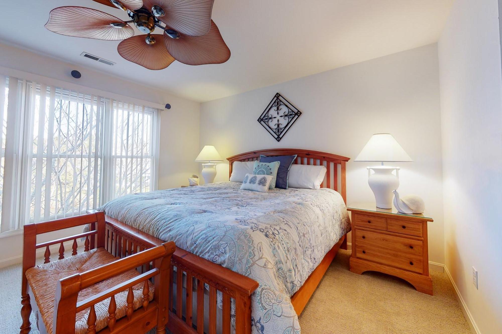 Sea Colony Pinewood Ii *