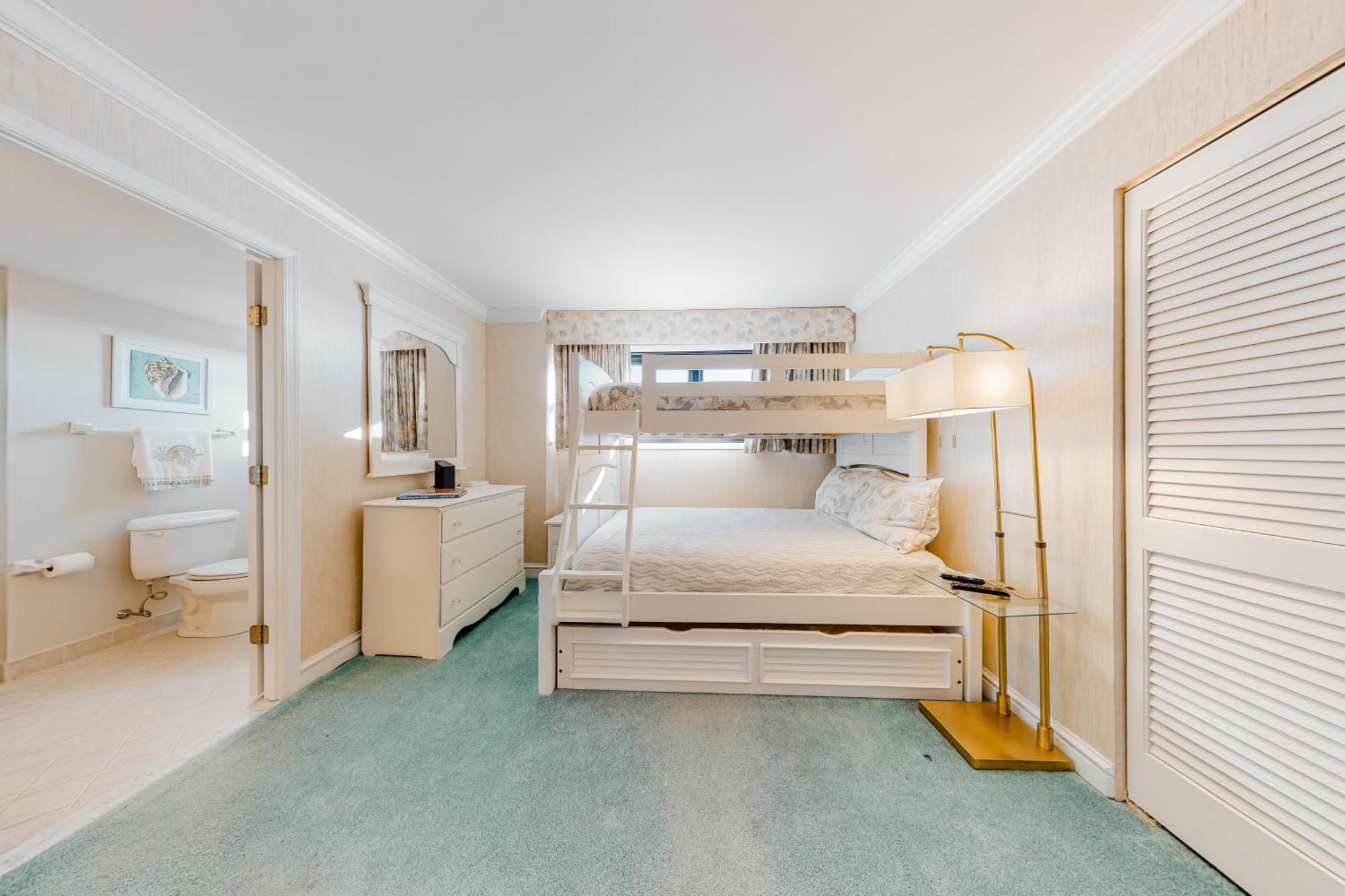 Apartment Sea Colony Edgewater House Vi