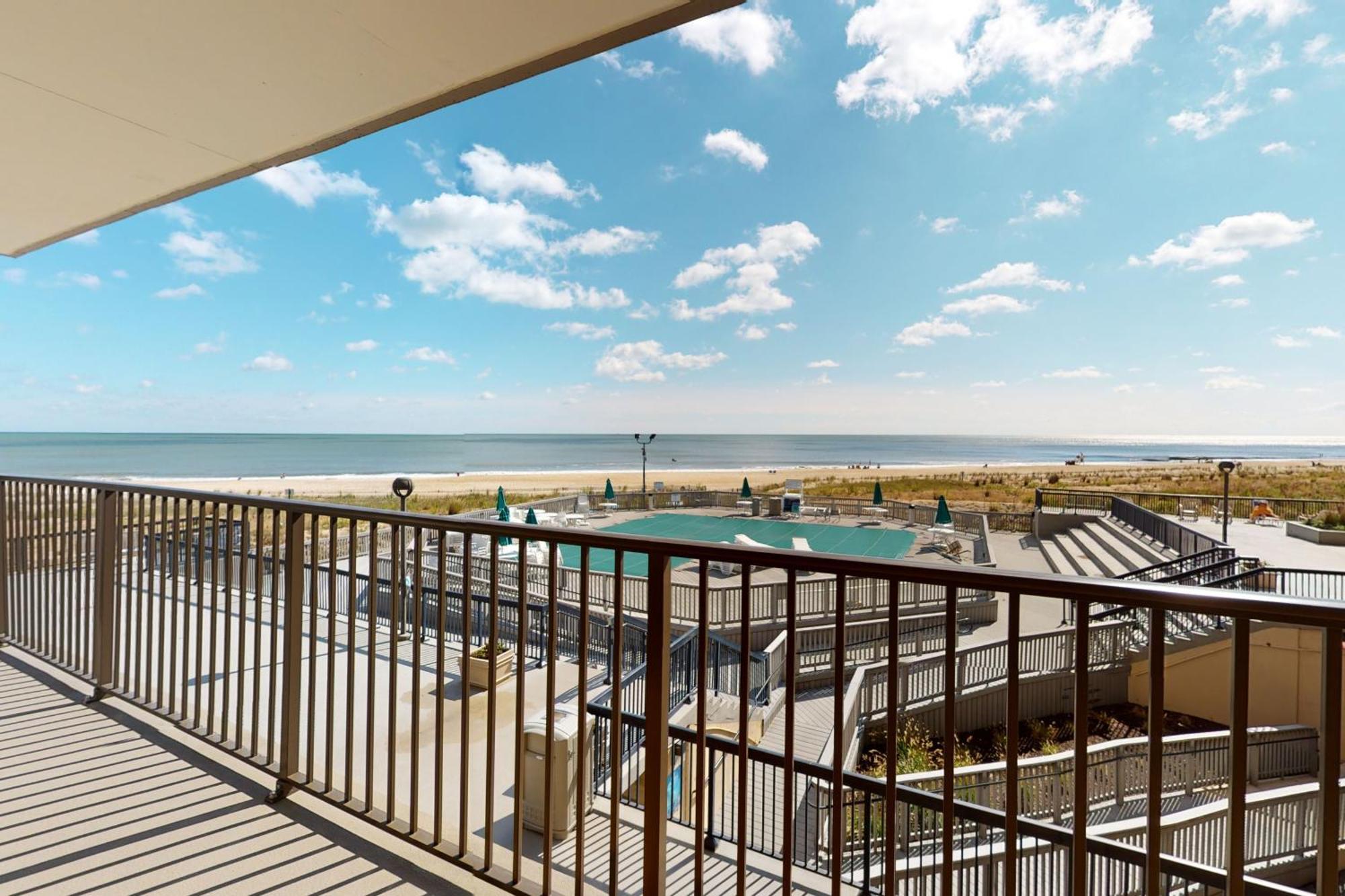 Sea Colony Chesapeake House * Bethany Beach
