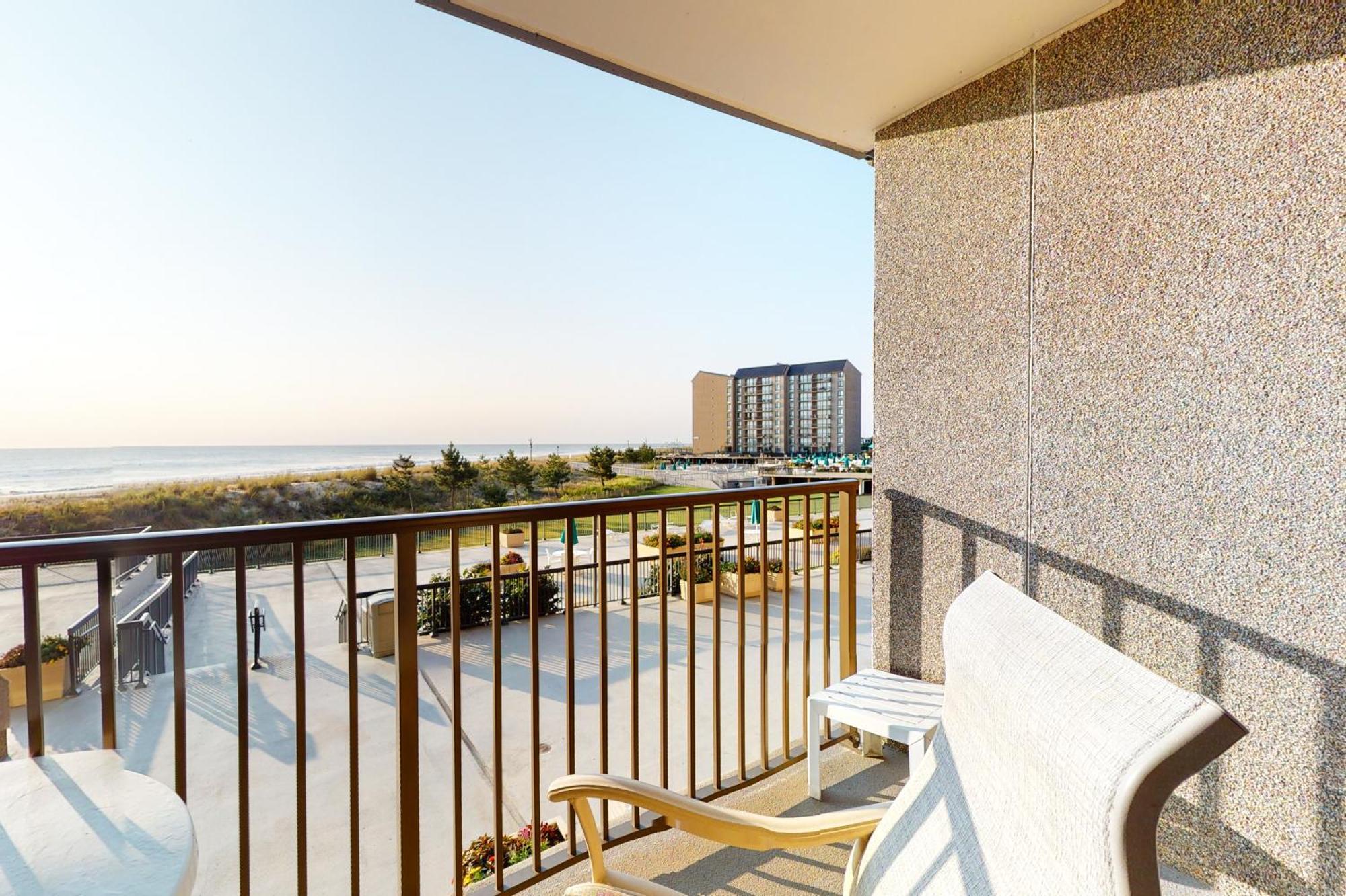 Sea Colony - Dover House Holiday home *