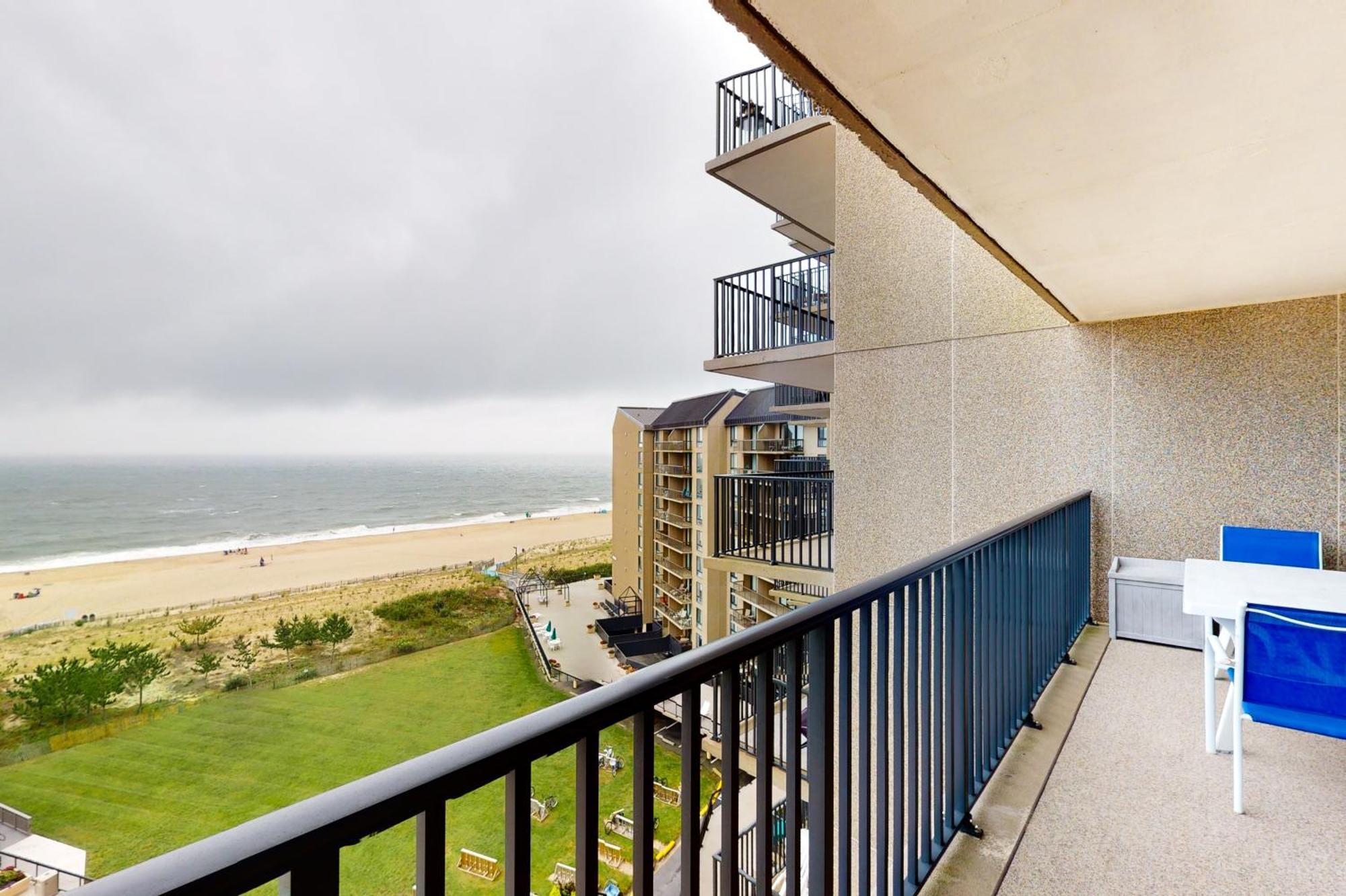 Sea Colony Edgewater House Iv *