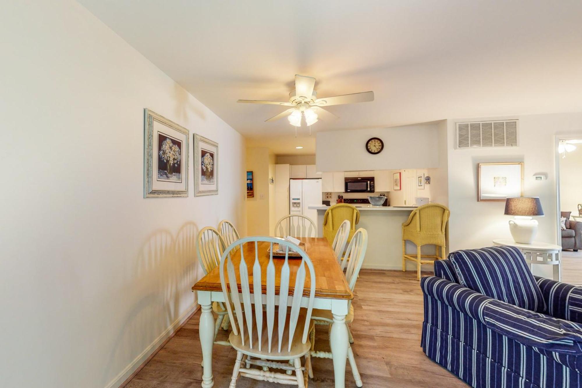 Apartment Sea Colony Sanddollar Iii