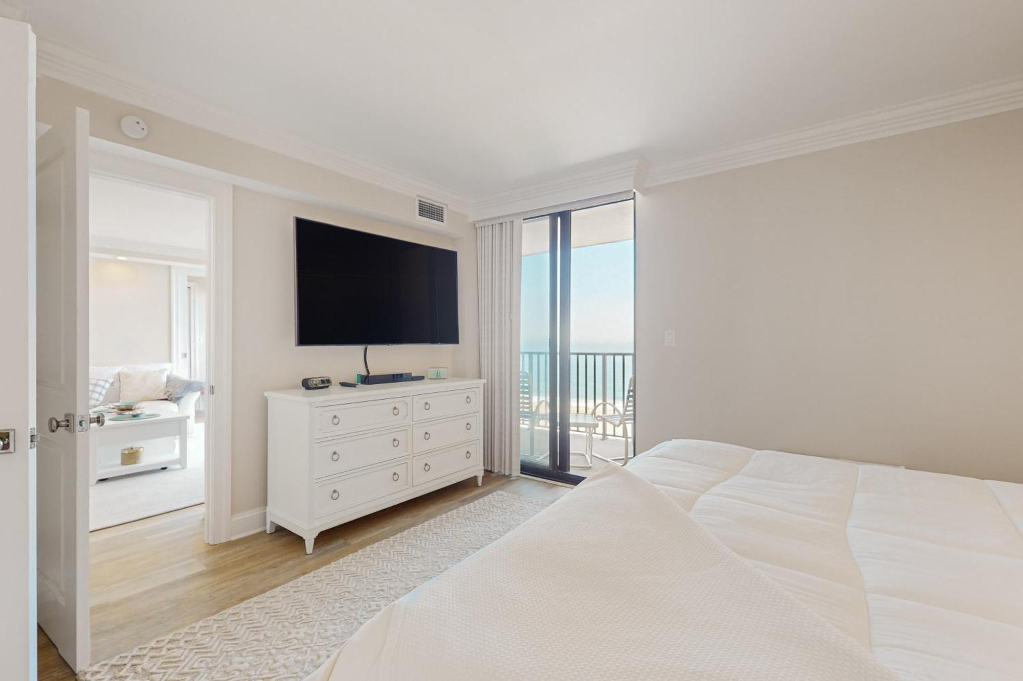 Apartment Sea Colony --- 1004s Edgewater House Road *