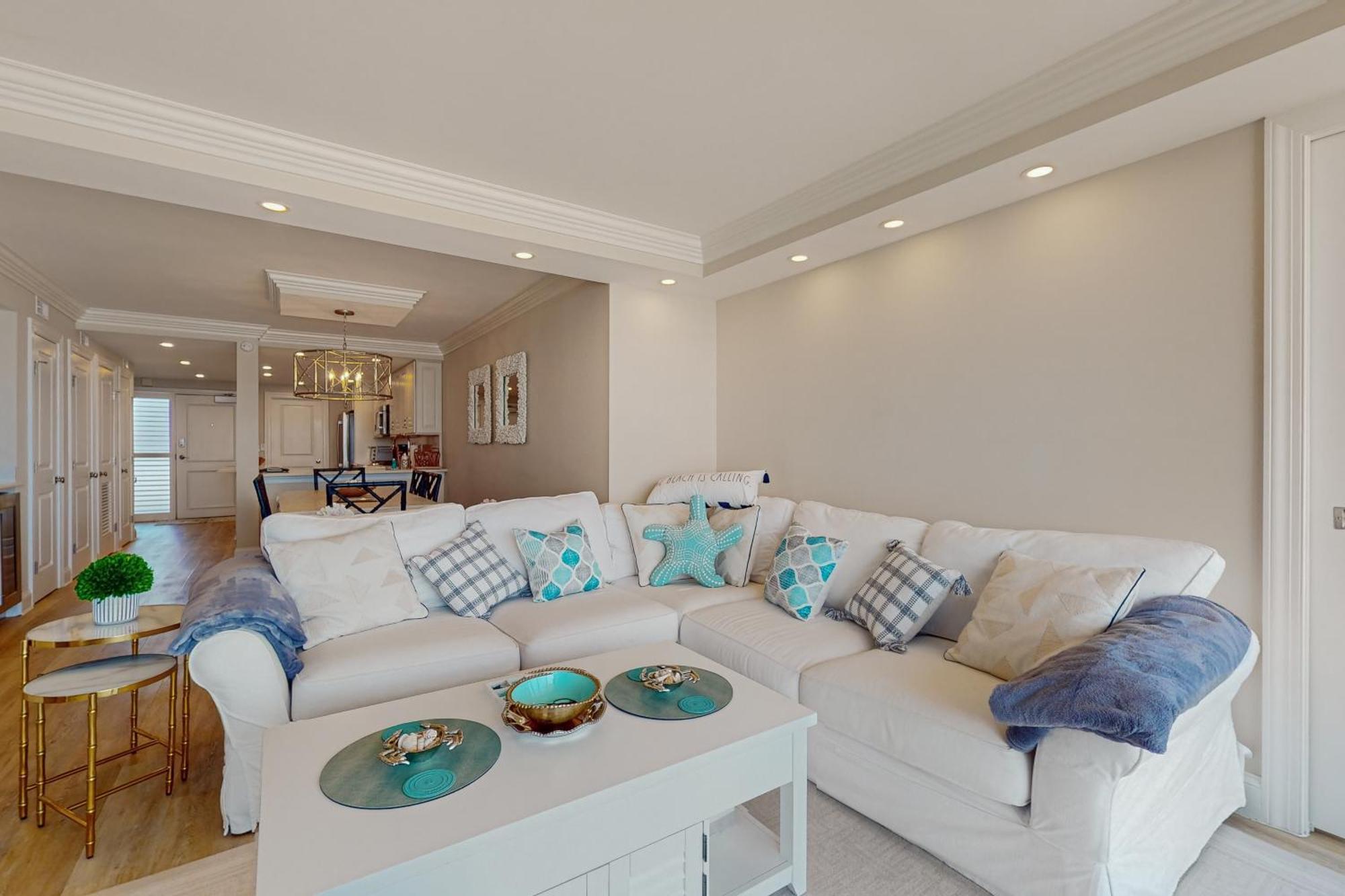 Sea Colony --- 1004s Edgewater House Road Apartment
