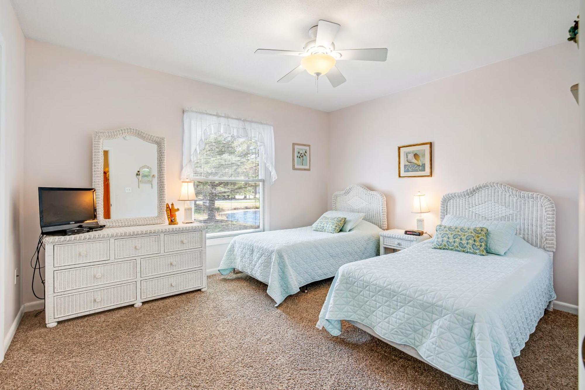Apartment Sea Colony Twin Lakes