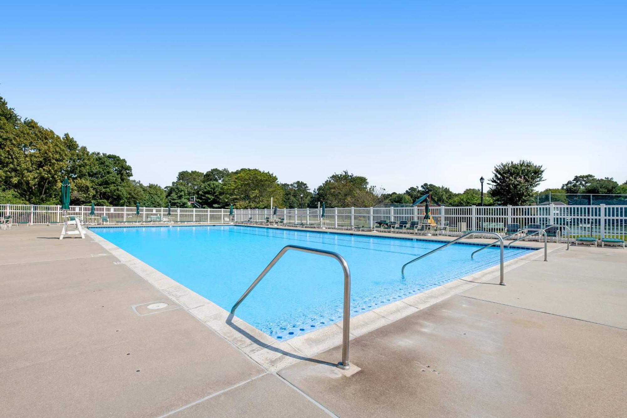 Salt Pond --- 494 Bethany Loop *