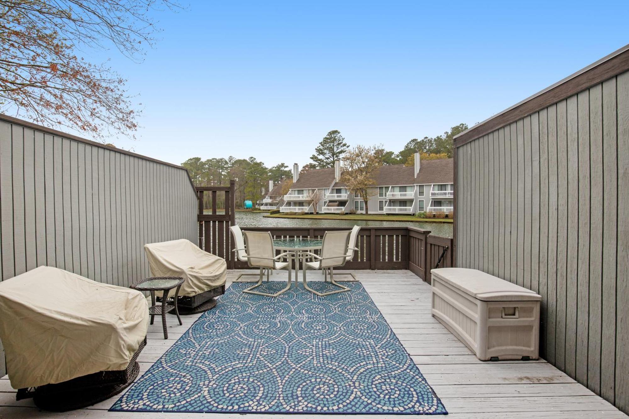 Sea Colony West Pine Apartment *