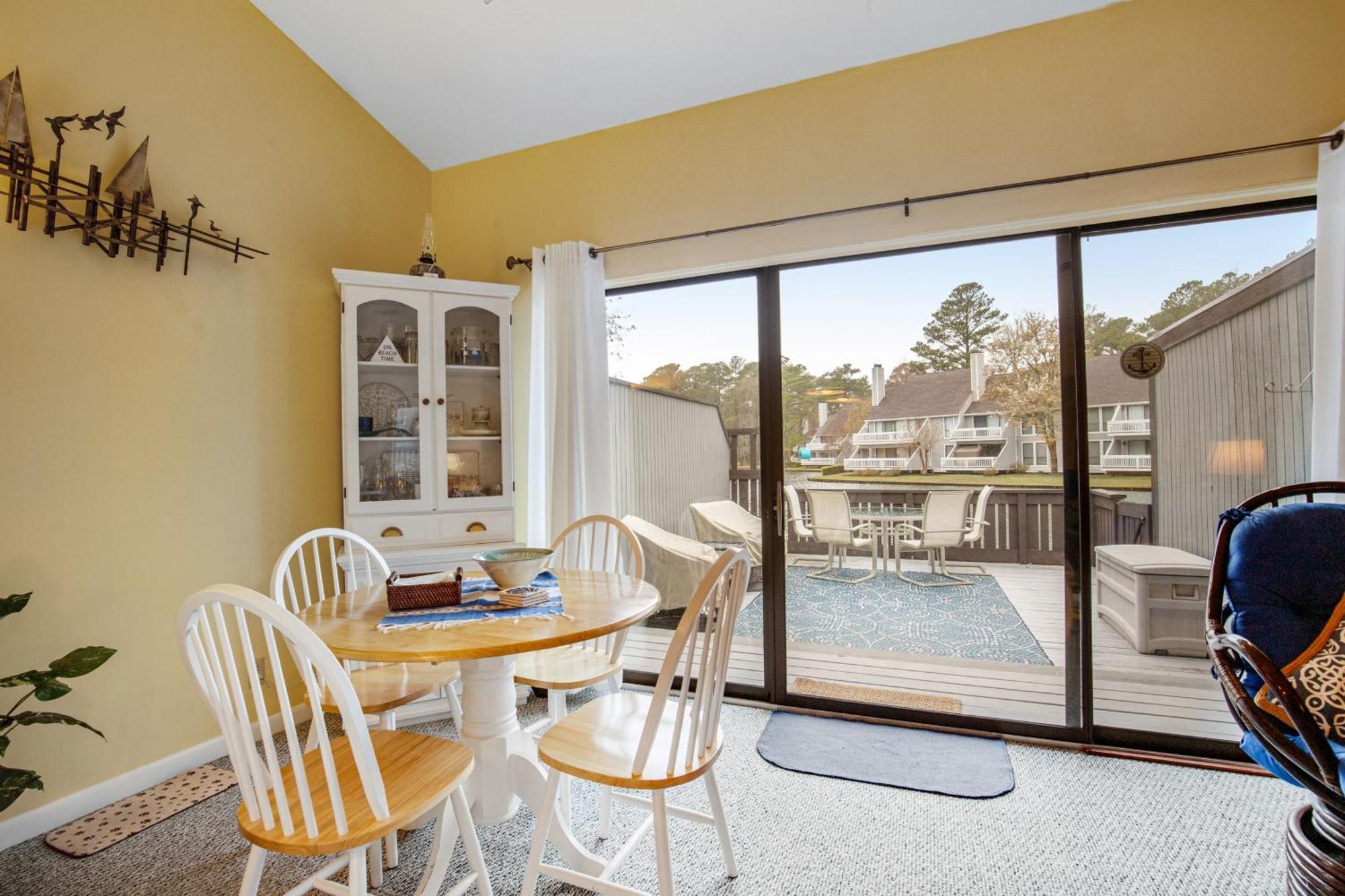 Sea Colony West Pine *
