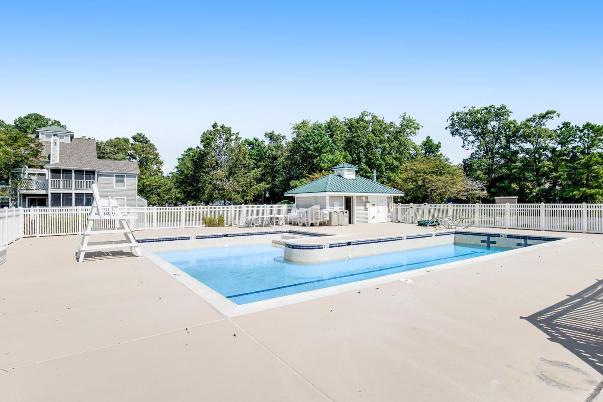 Apartment Sea Colony West Pine
