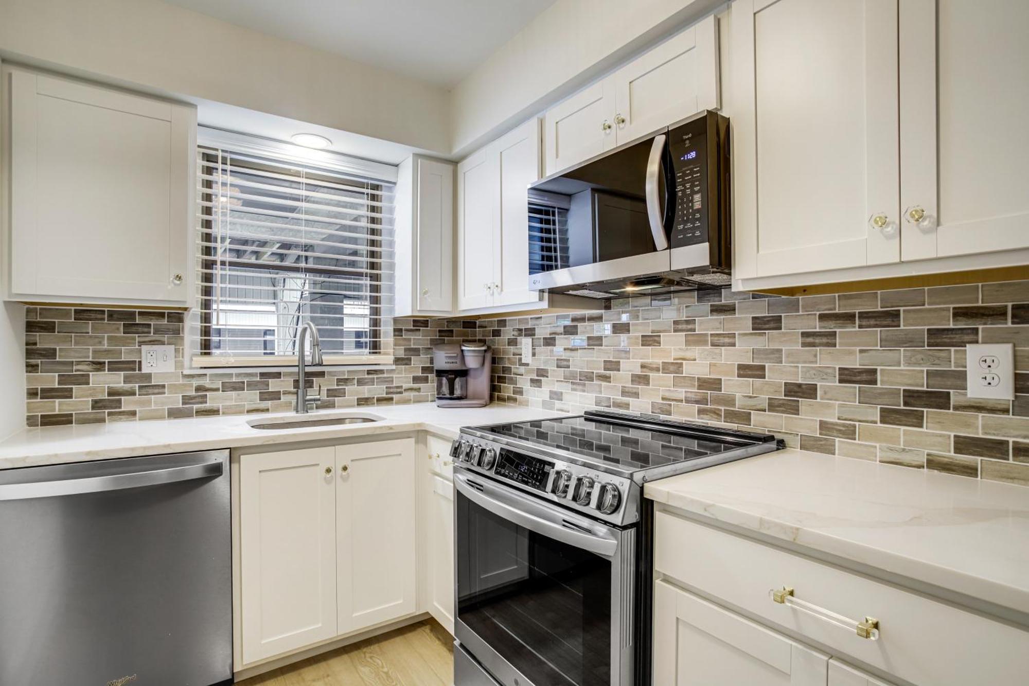 Holiday home Bethany Townhome Walk To And Boardwalk! *