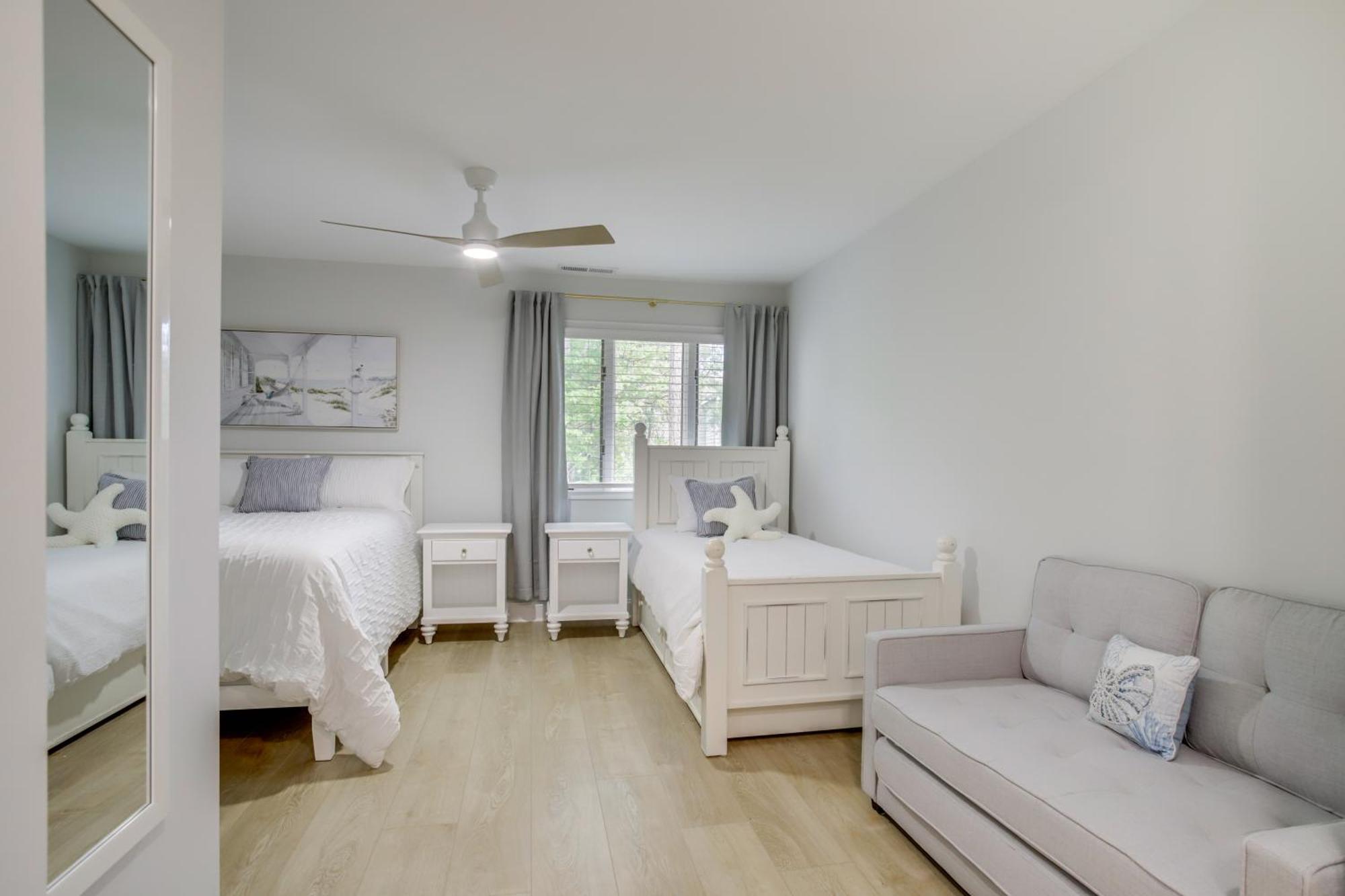 Holiday home Bethany Townhome Walk To And Boardwalk! *
