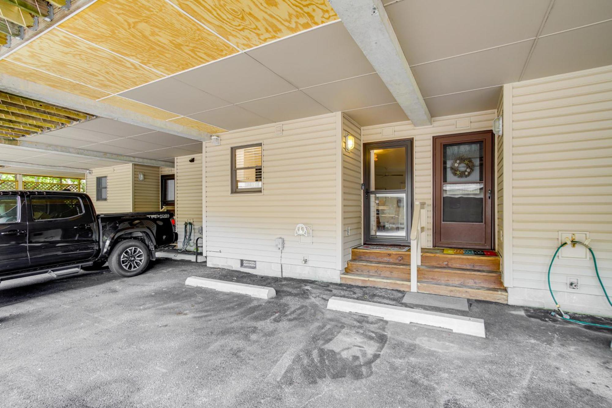 Bethany Townhome Walk To And Boardwalk!