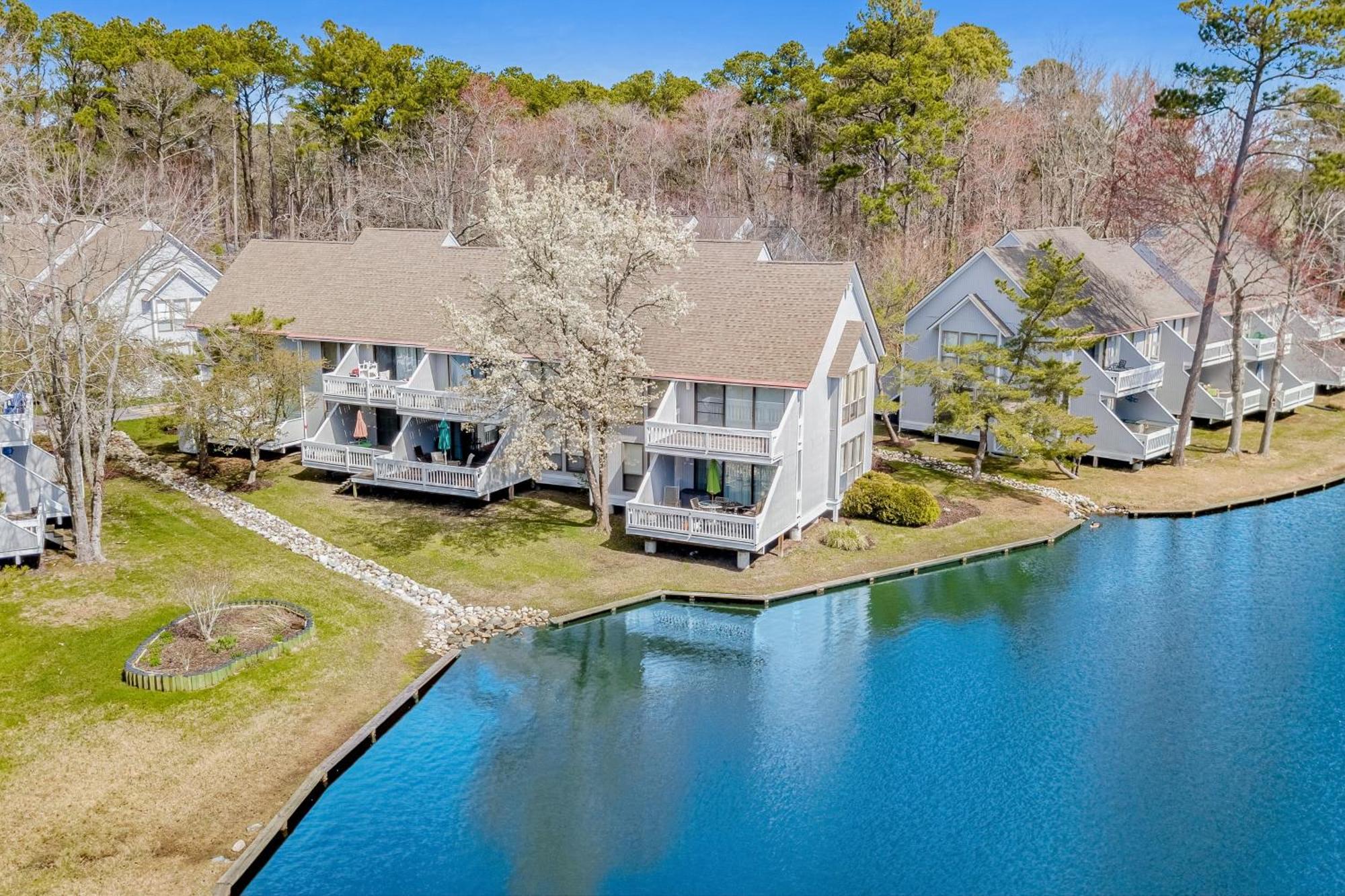Apartment Sea Colony --- 56093 Whispering Pines Bethany Beach