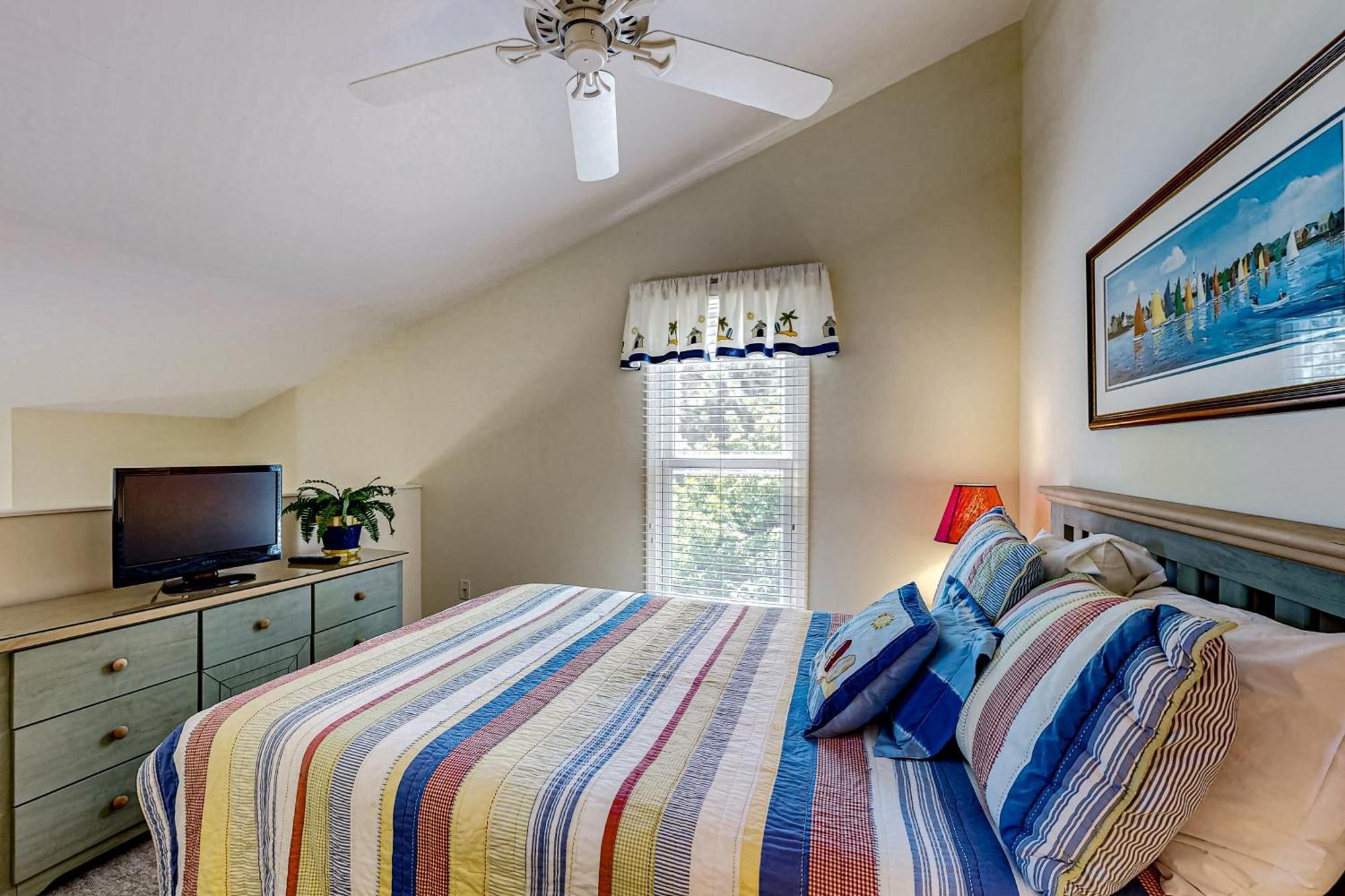 Sea Colony --- 56093 Whispering Pines Apartment Bethany Beach