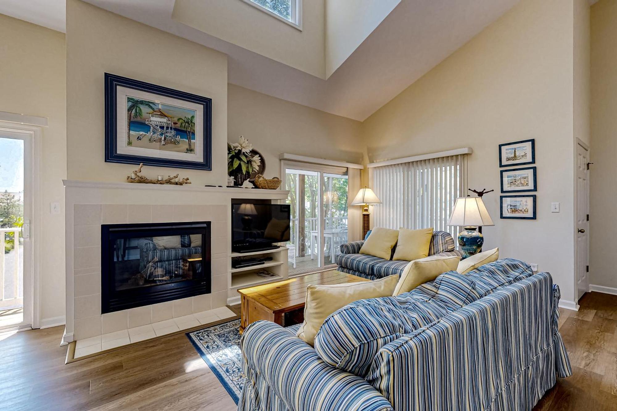 Sea Colony --- 56093 Whispering Pines Apartment