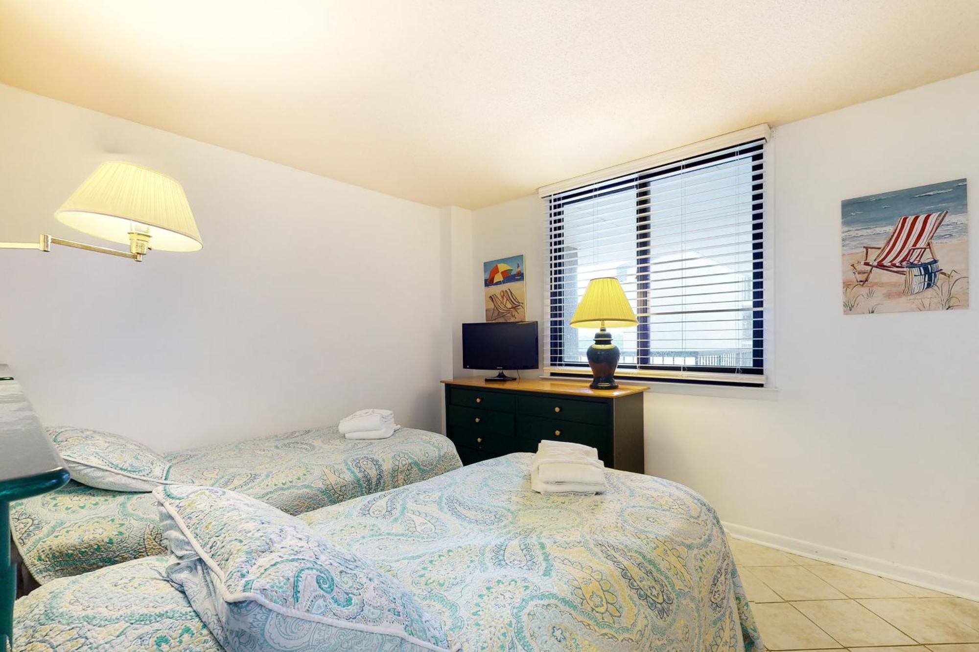 Sea Colony - 807 Georgetowne House Rd.