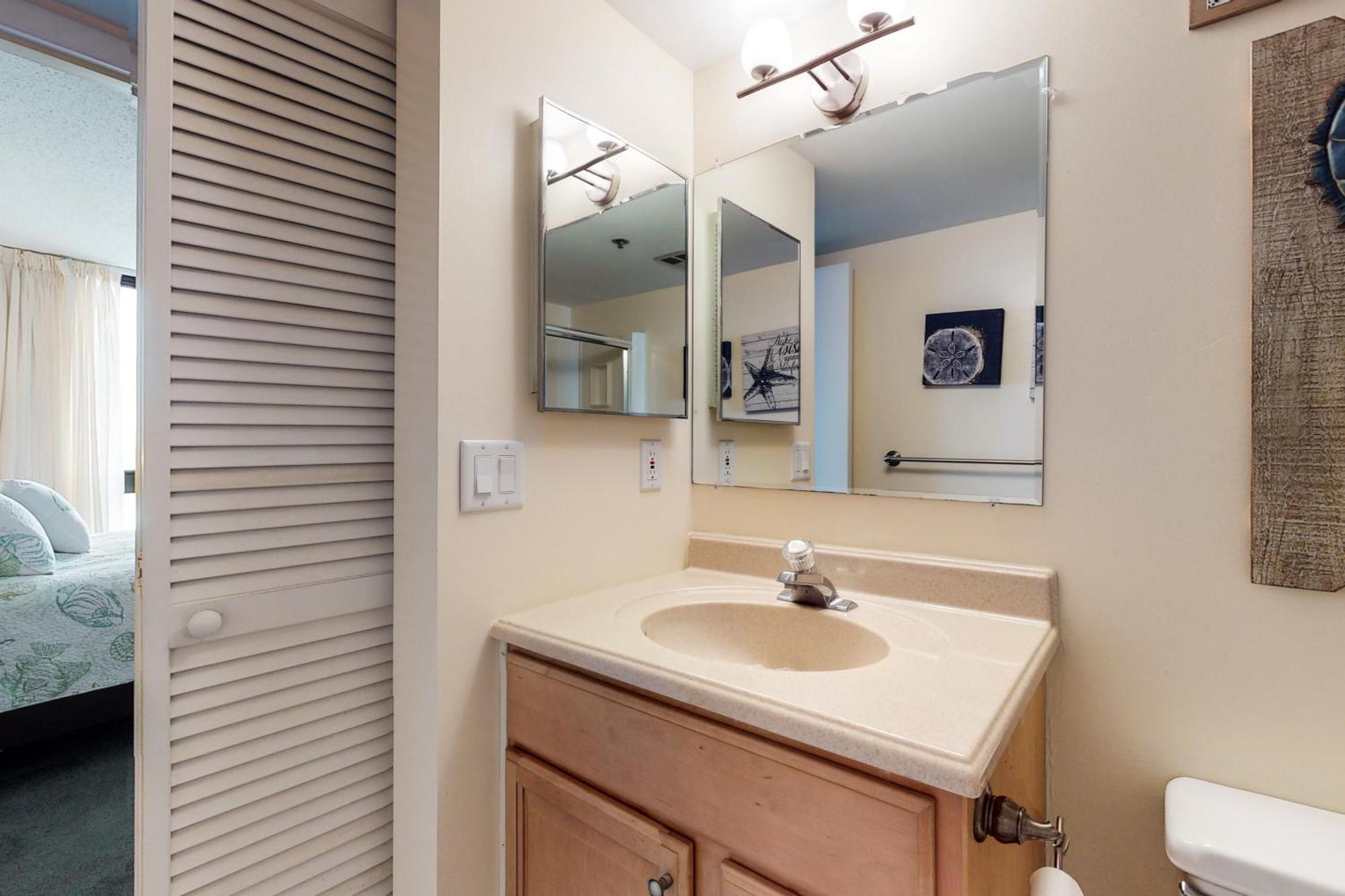 Sea Colony - 810 Georgetowne House Rd. Apartment