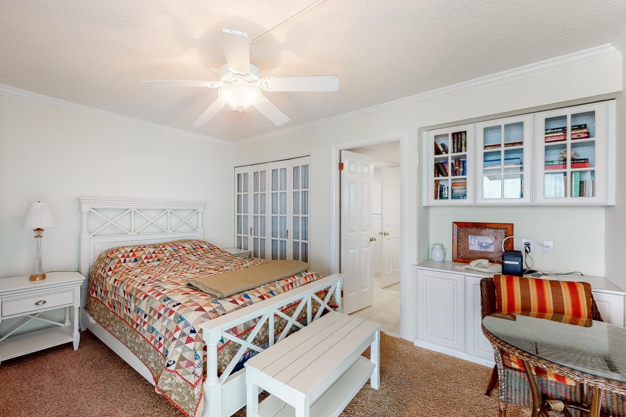 Sea Colony - 1006s Edgewater House Rd. Apartment