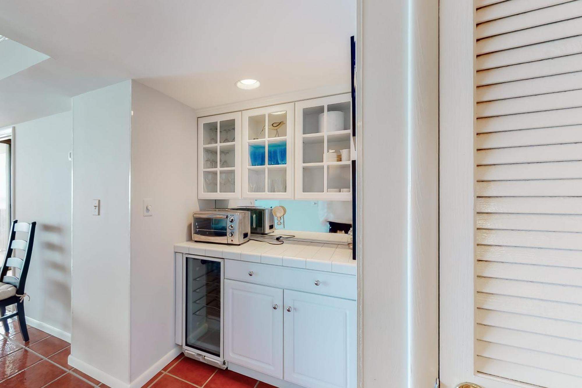 Sea Colony - 1006s Edgewater House Rd. Apartment