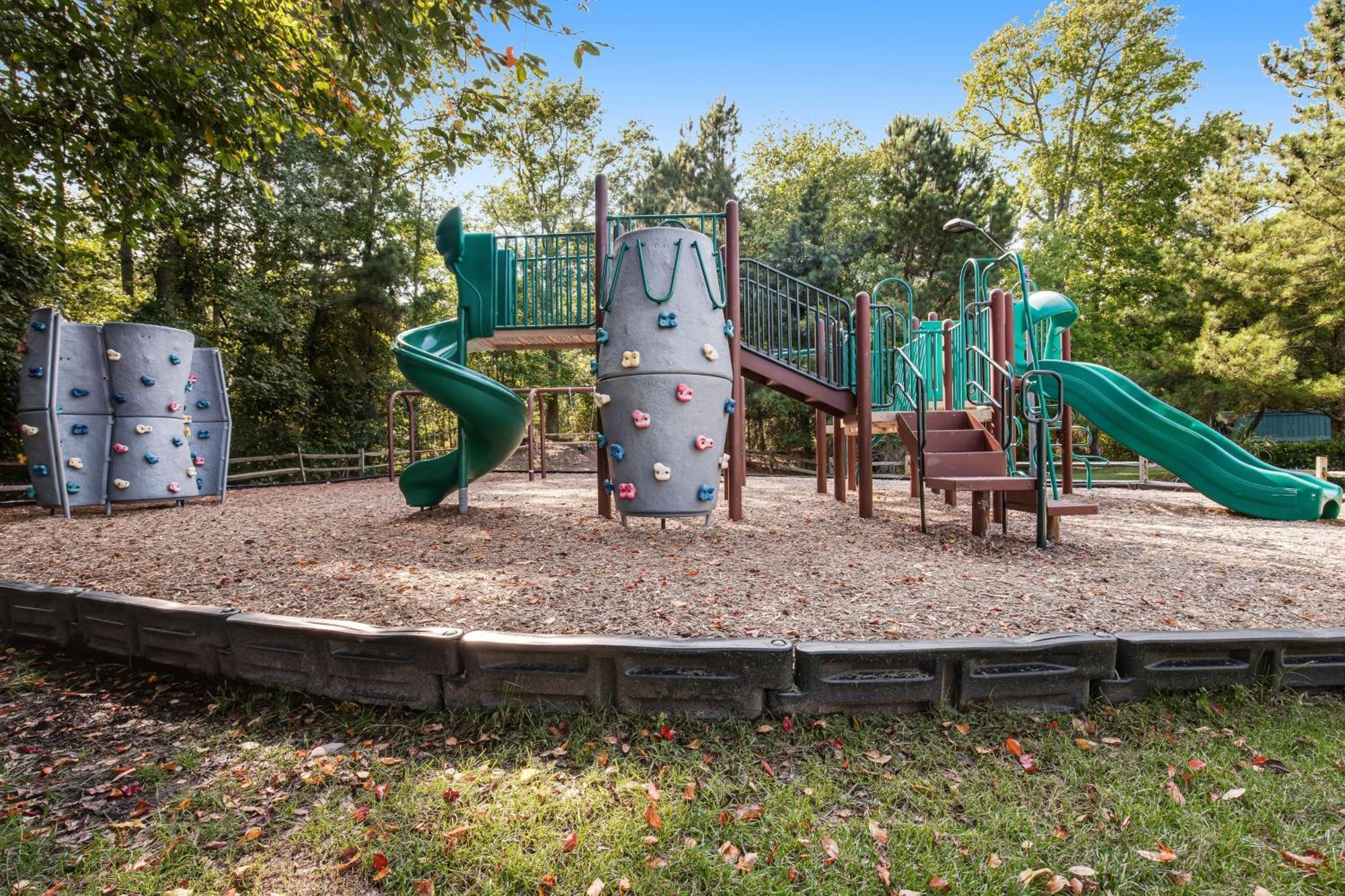 Sea Colony --- 33577 West View, Unit 1004b