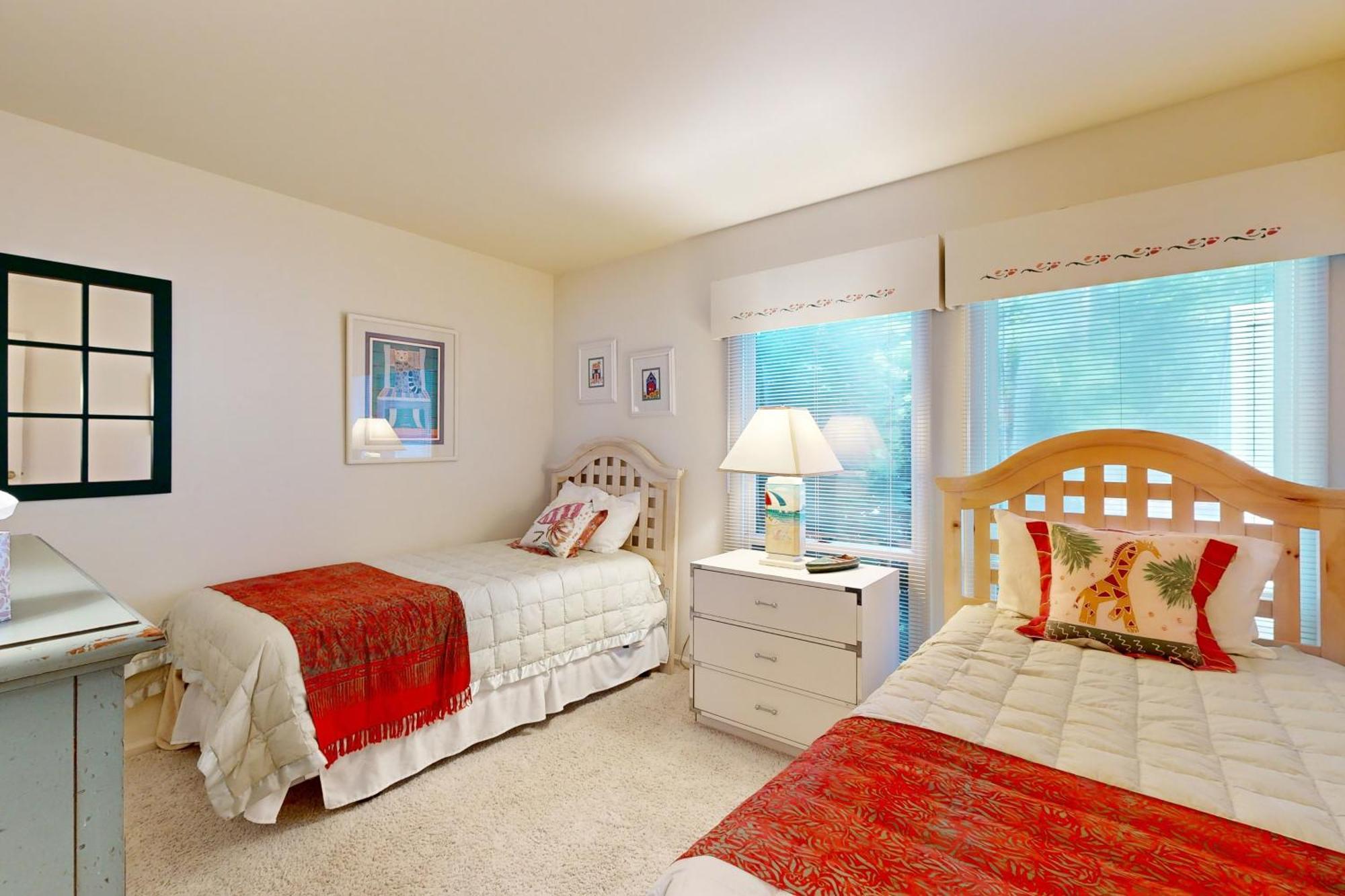 Sea Colony --- 33577 West View, Unit 1004b Apartment *