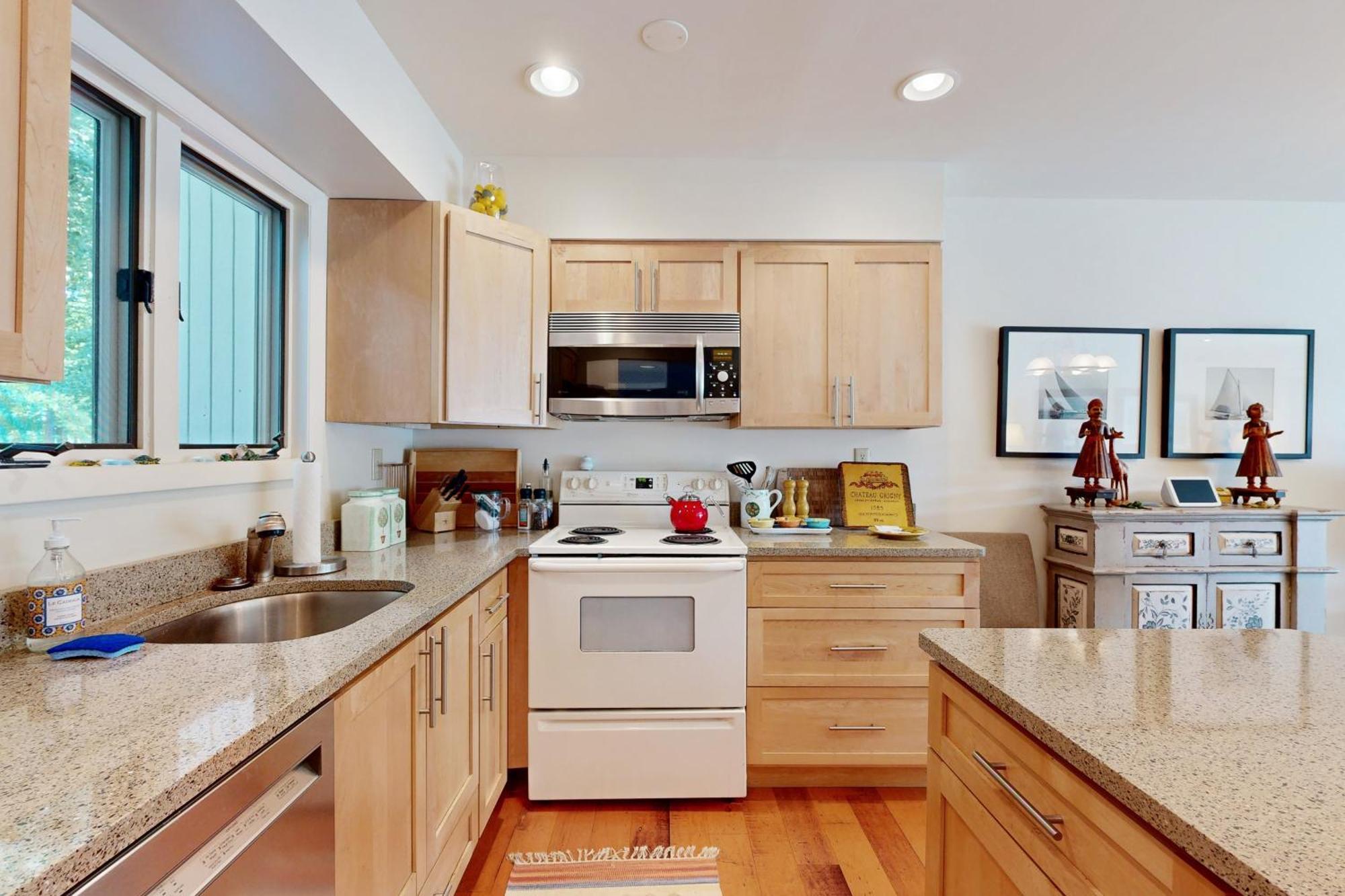 Sea Colony --- 33577 West View, Unit 1004b Apartment