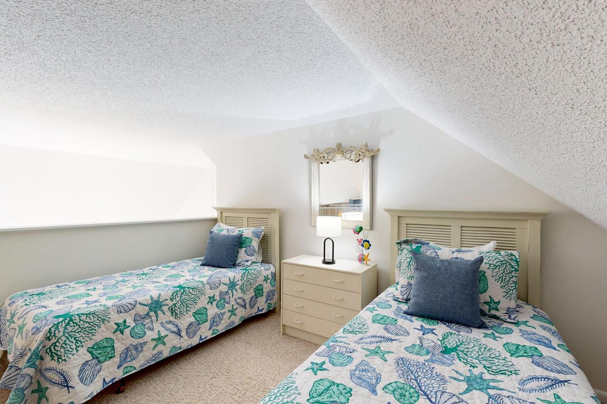Sea Colony --- 39254 W Ct #2007 *