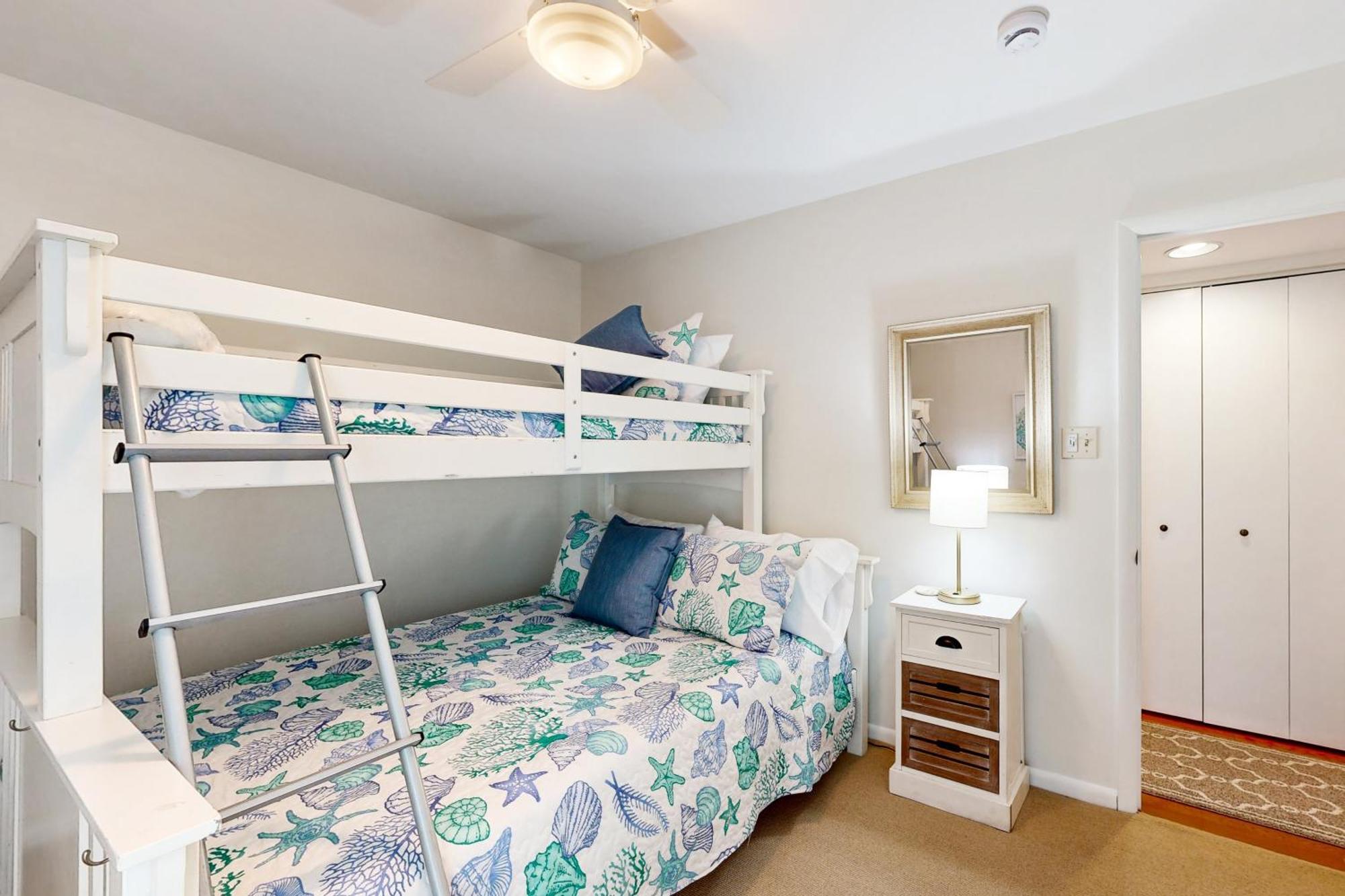 Apartment Sea Colony --- 39254 W Ct #2007