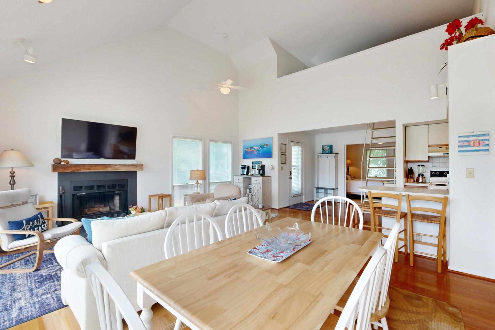 Sea Colony --- 39254 W Ct #2007 Apartment