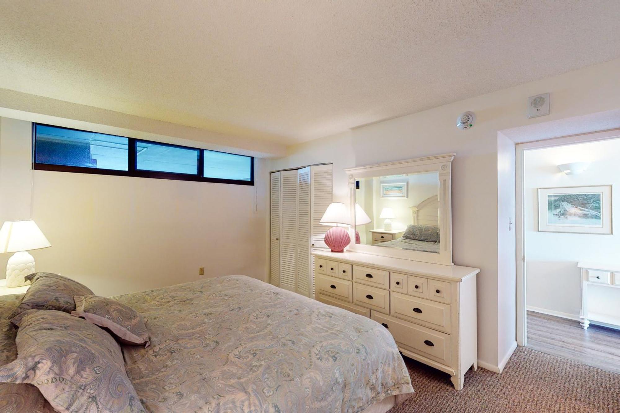 Sea Colony - 709 Dover House Rd. *