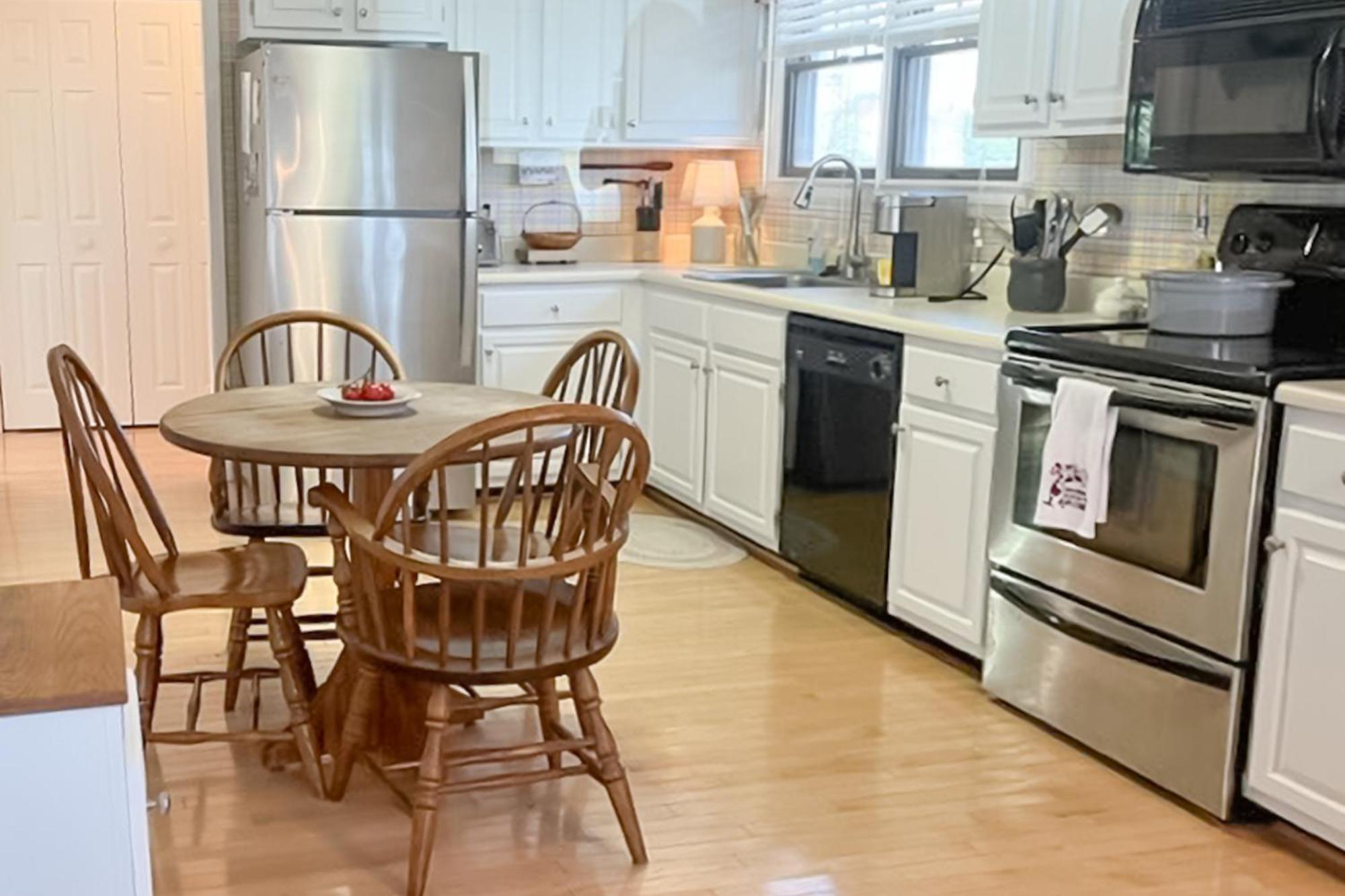 Town Of Bethany --- 417 Lekites Ave Holiday home