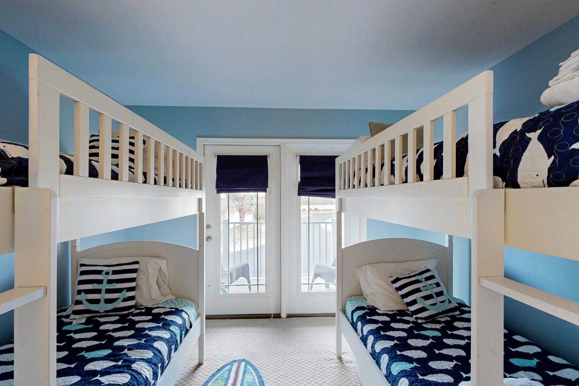 North --- 39310 Hatteras * Bethany Beach