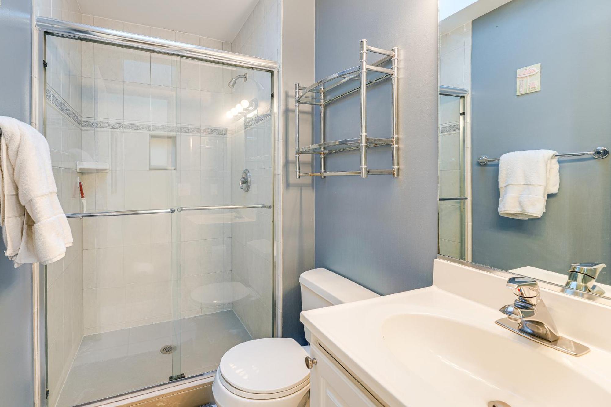 Family Townhome With Deck Walk To Bethany Beach! Holiday home Bethany Beach