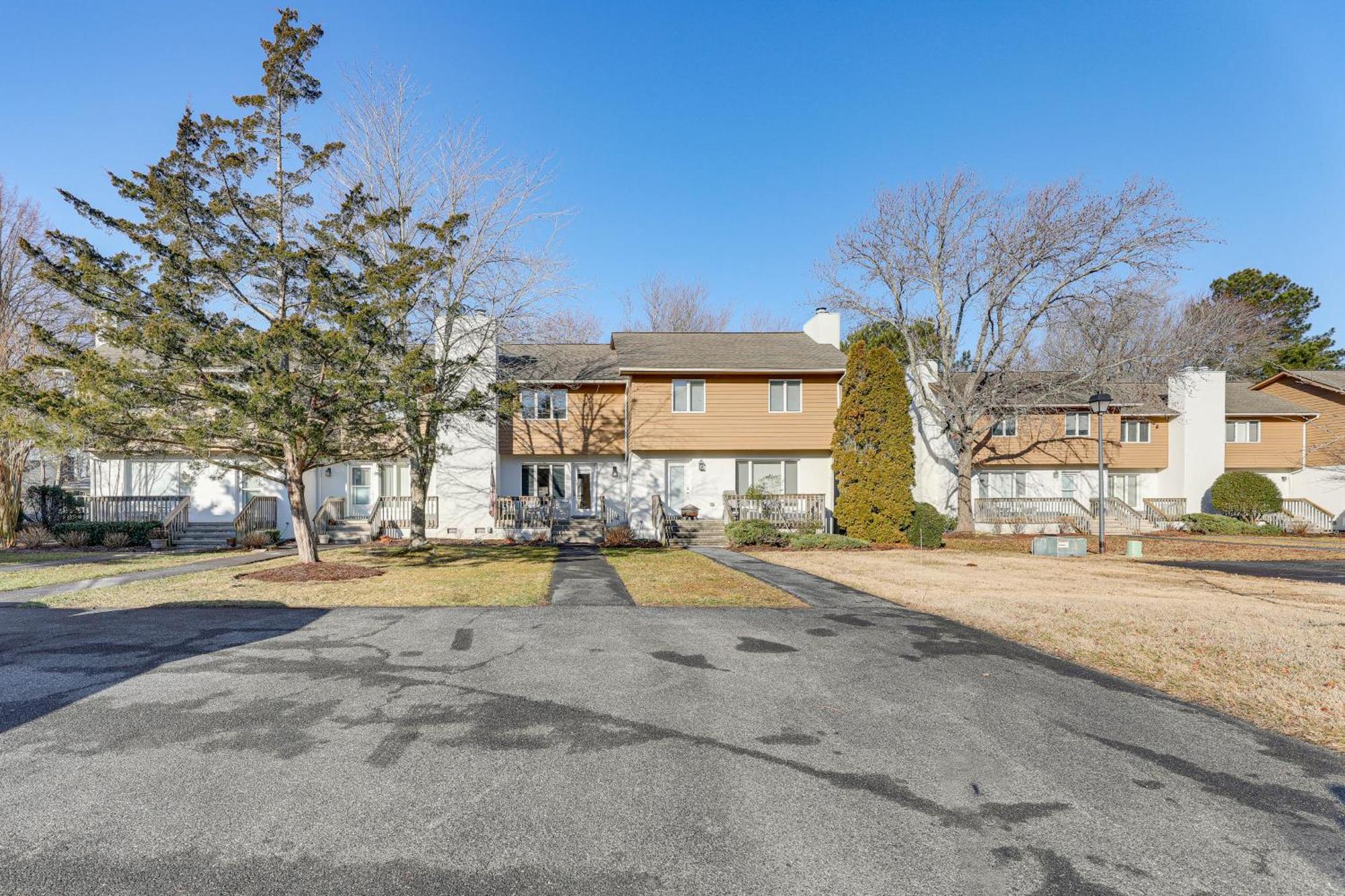 Holiday home Family Townhome With Deck Walk To Bethany Beach!