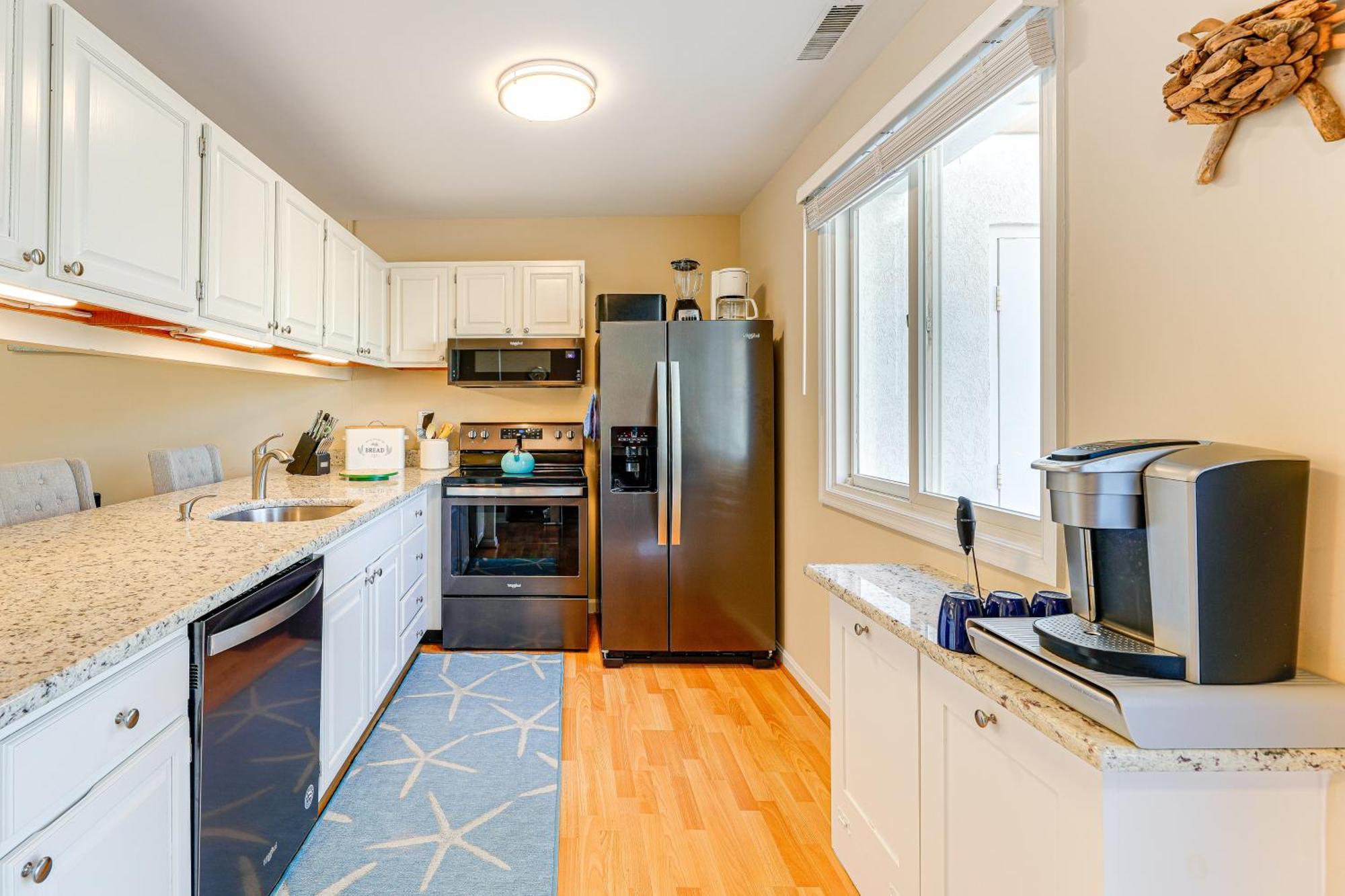 Family Townhome With Deck Walk To Bethany Beach! Holiday home Bethany Beach